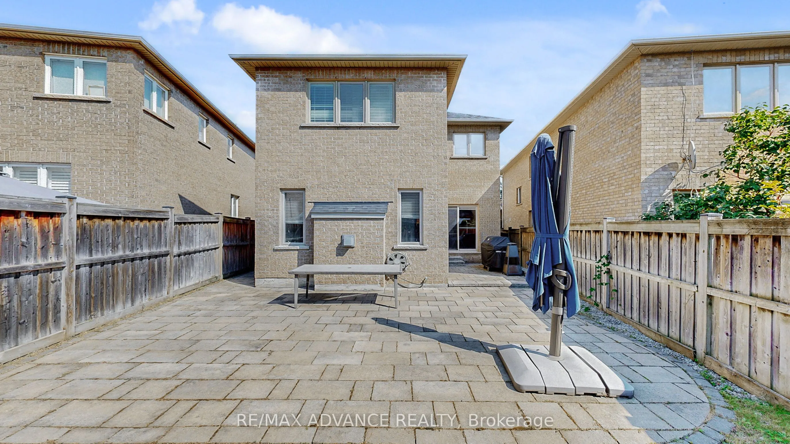 151 Laramie Crescent