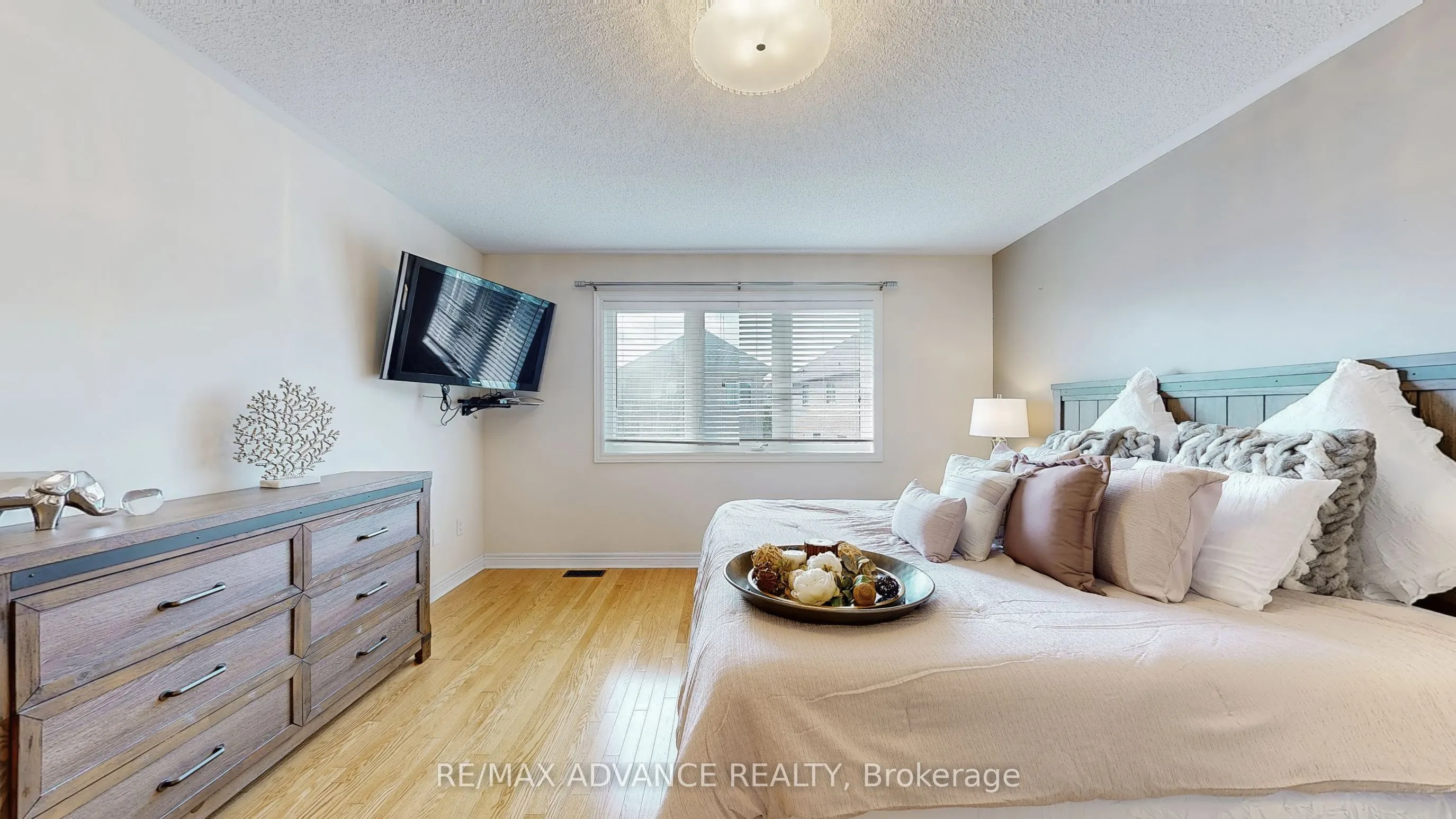151 Laramie Crescent