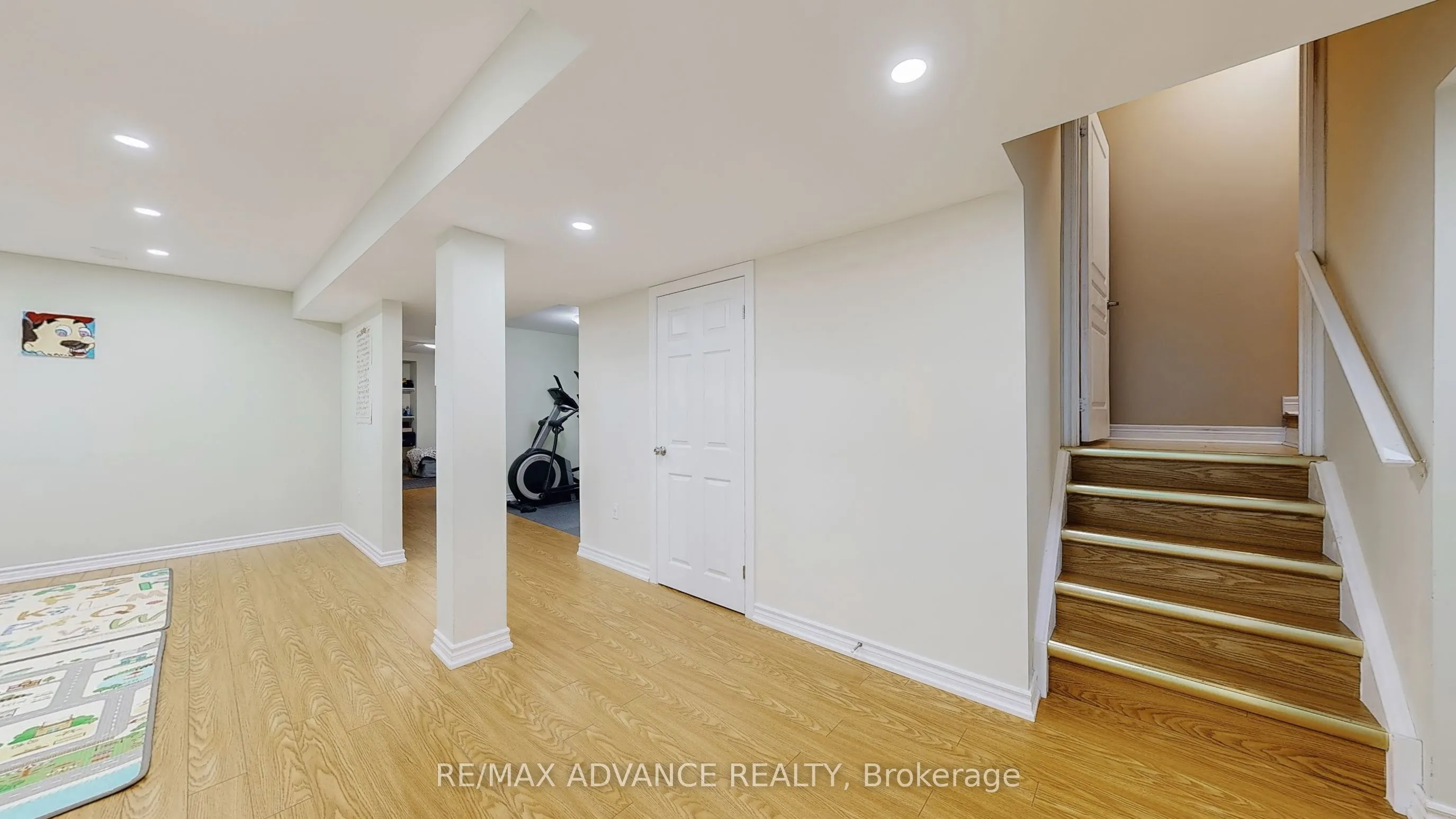 151 Laramie Crescent