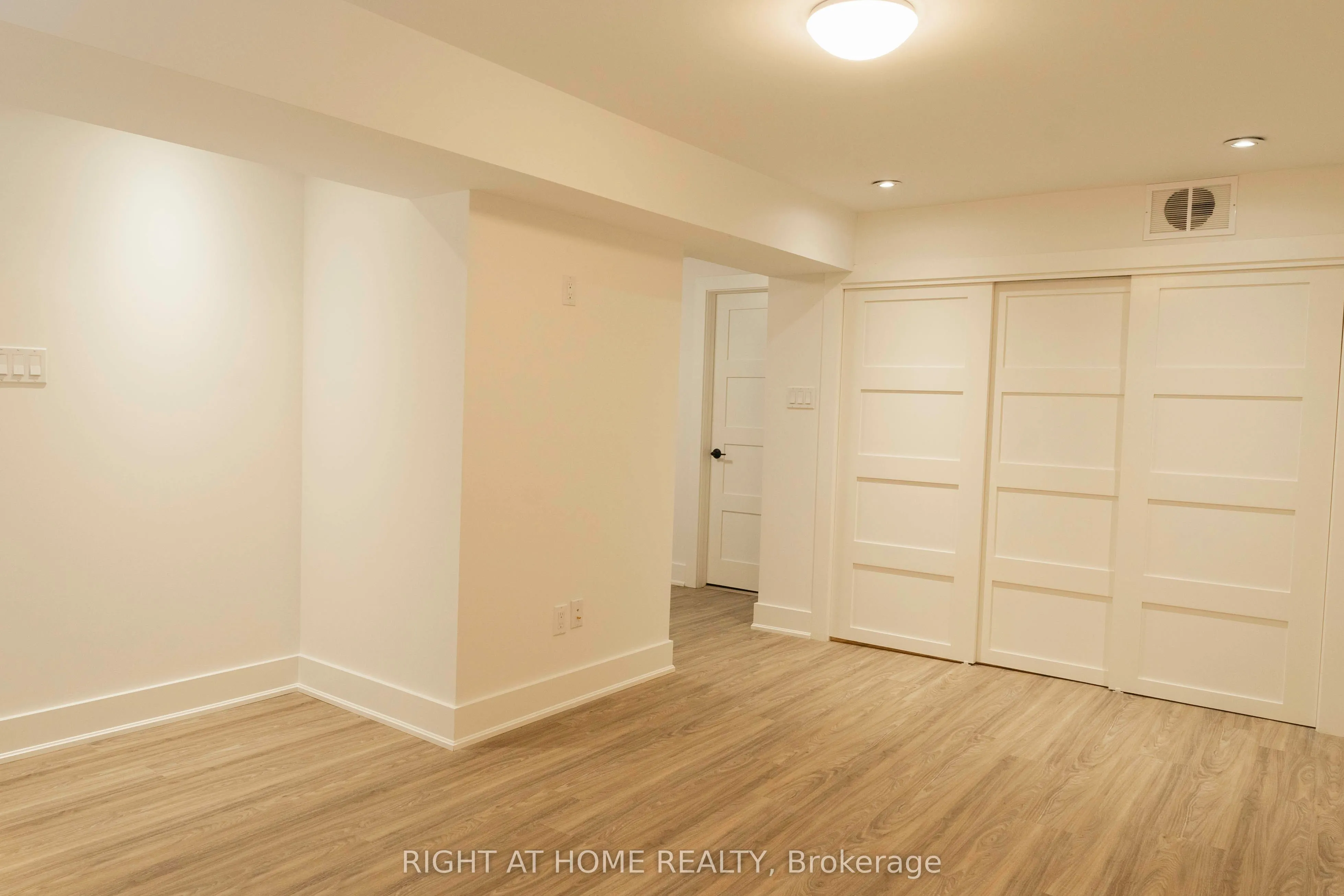 34 Wildrose Crescent
