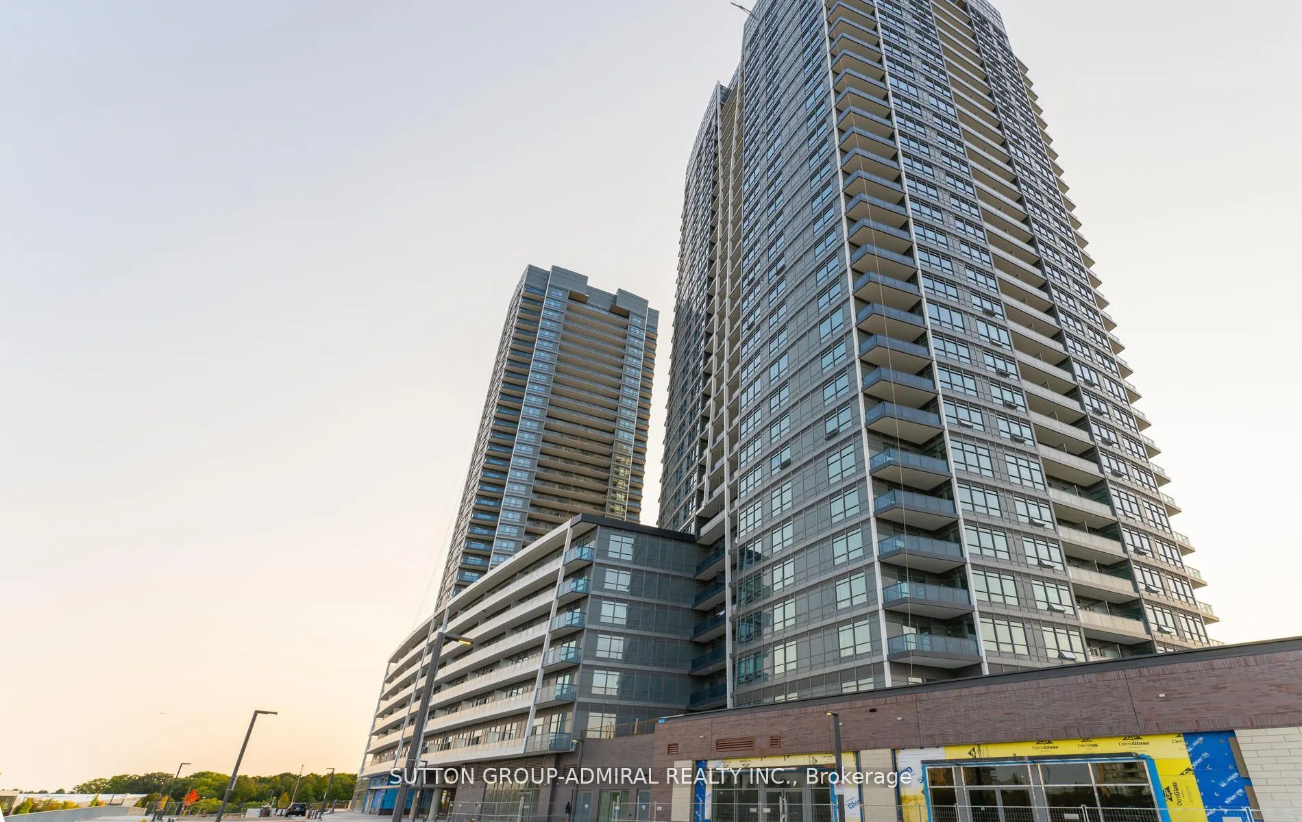 30 Upper Mall Way, #A-315