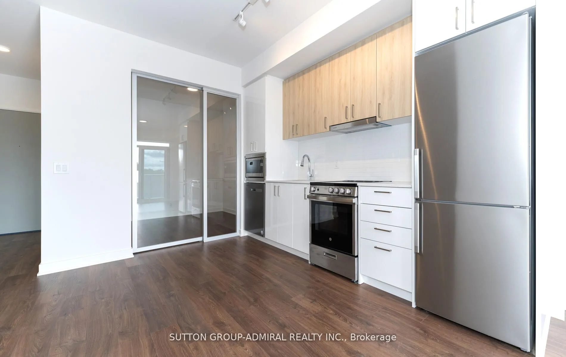 30 Upper Mall Way, #A-315