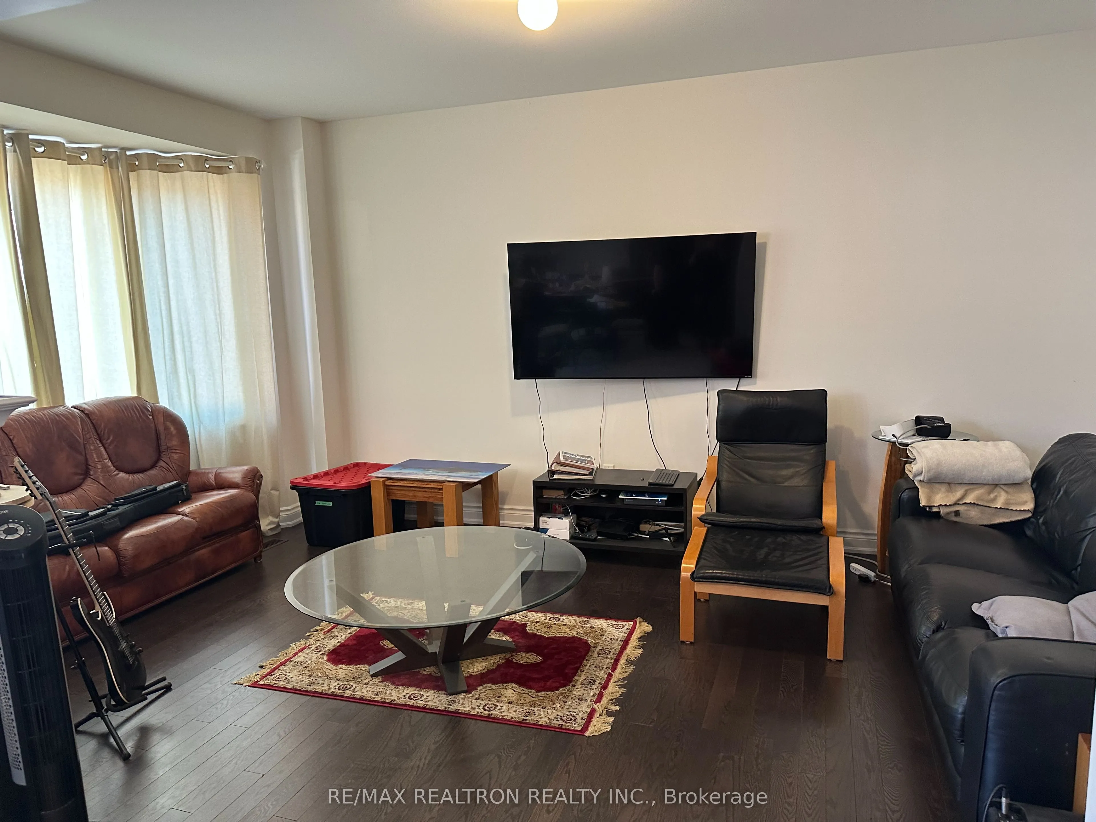 139 Mondial Crescent