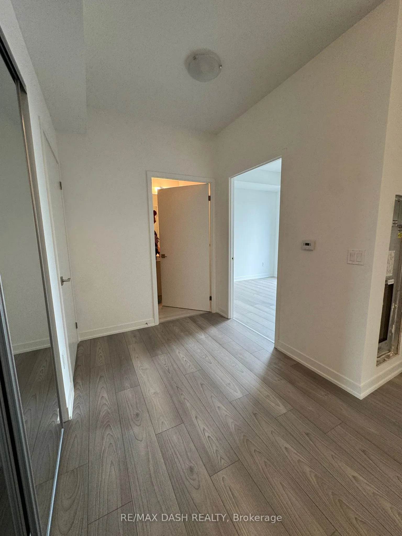 10 Abeja Street, #819