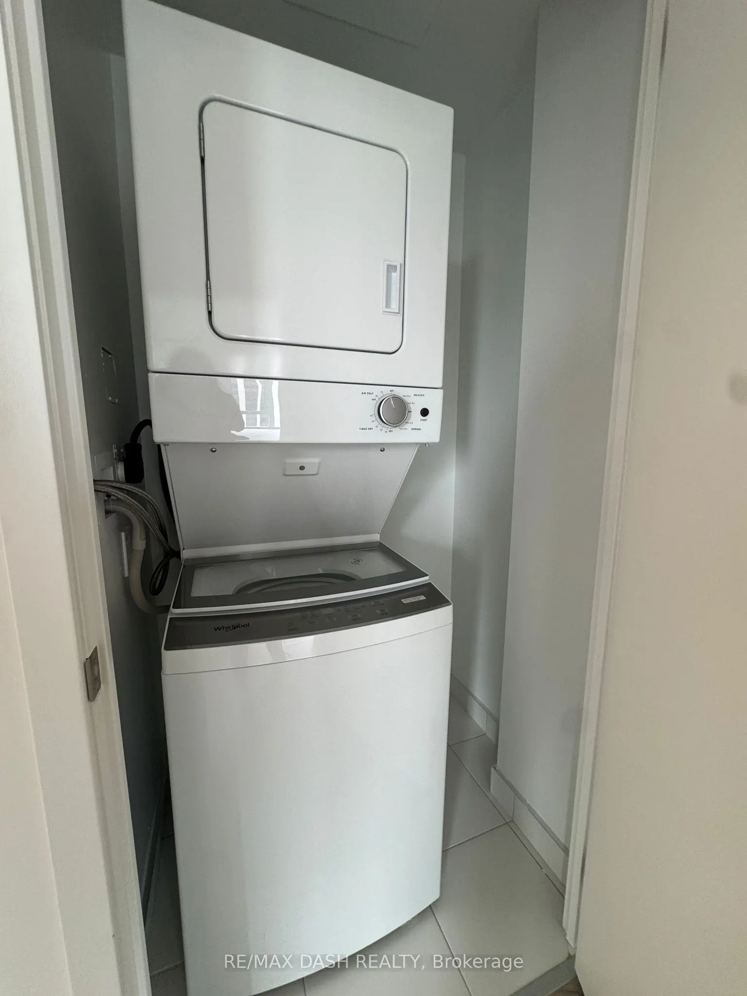 10 Abeja Street, #819