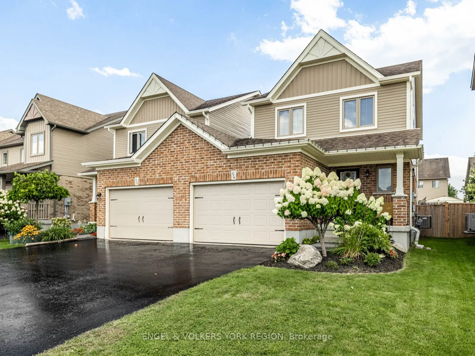 176 Banting Crescent