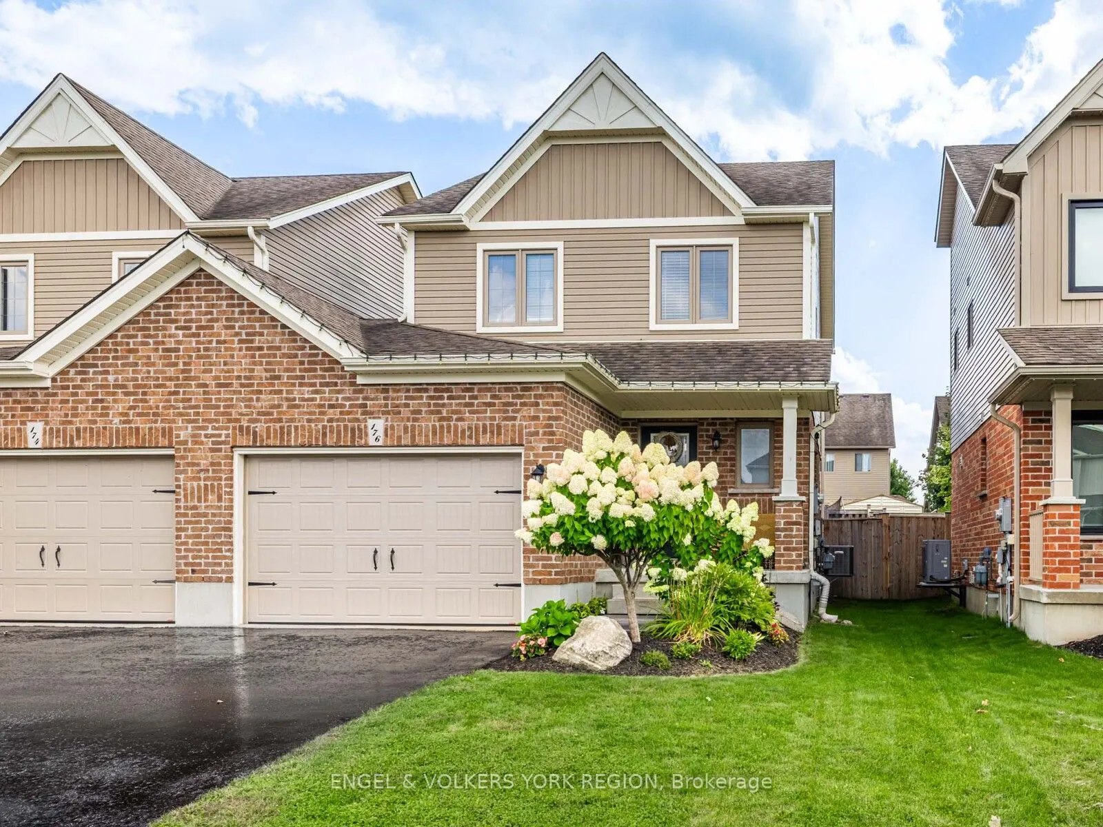 176 Banting Crescent