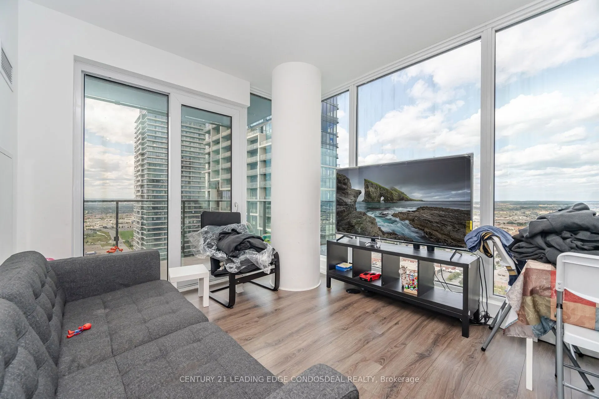 7890 Jane Street, #4506