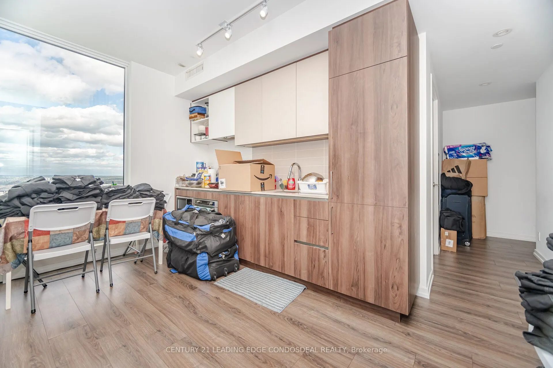 7890 Jane Street, #4506