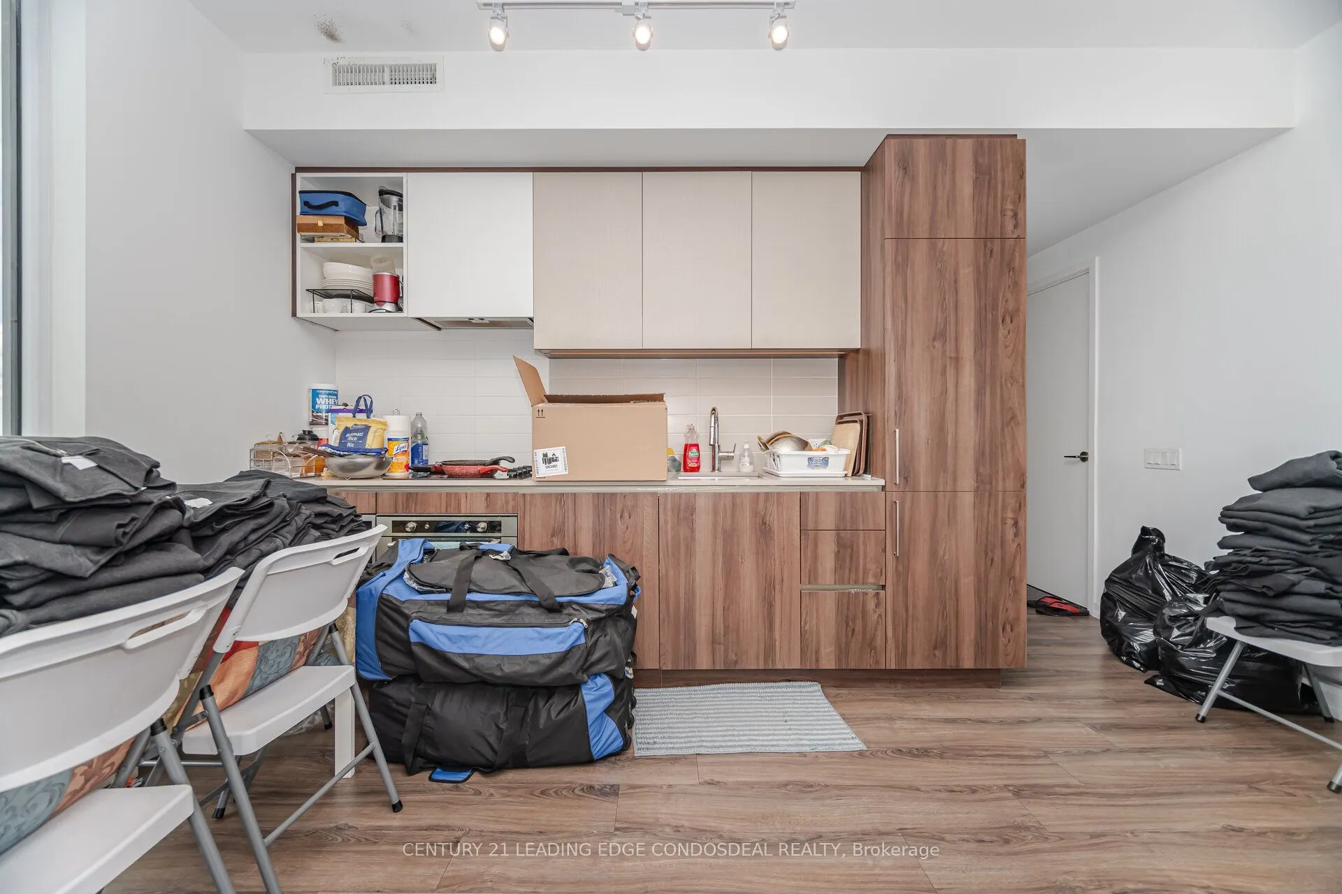7890 Jane Street, #4506