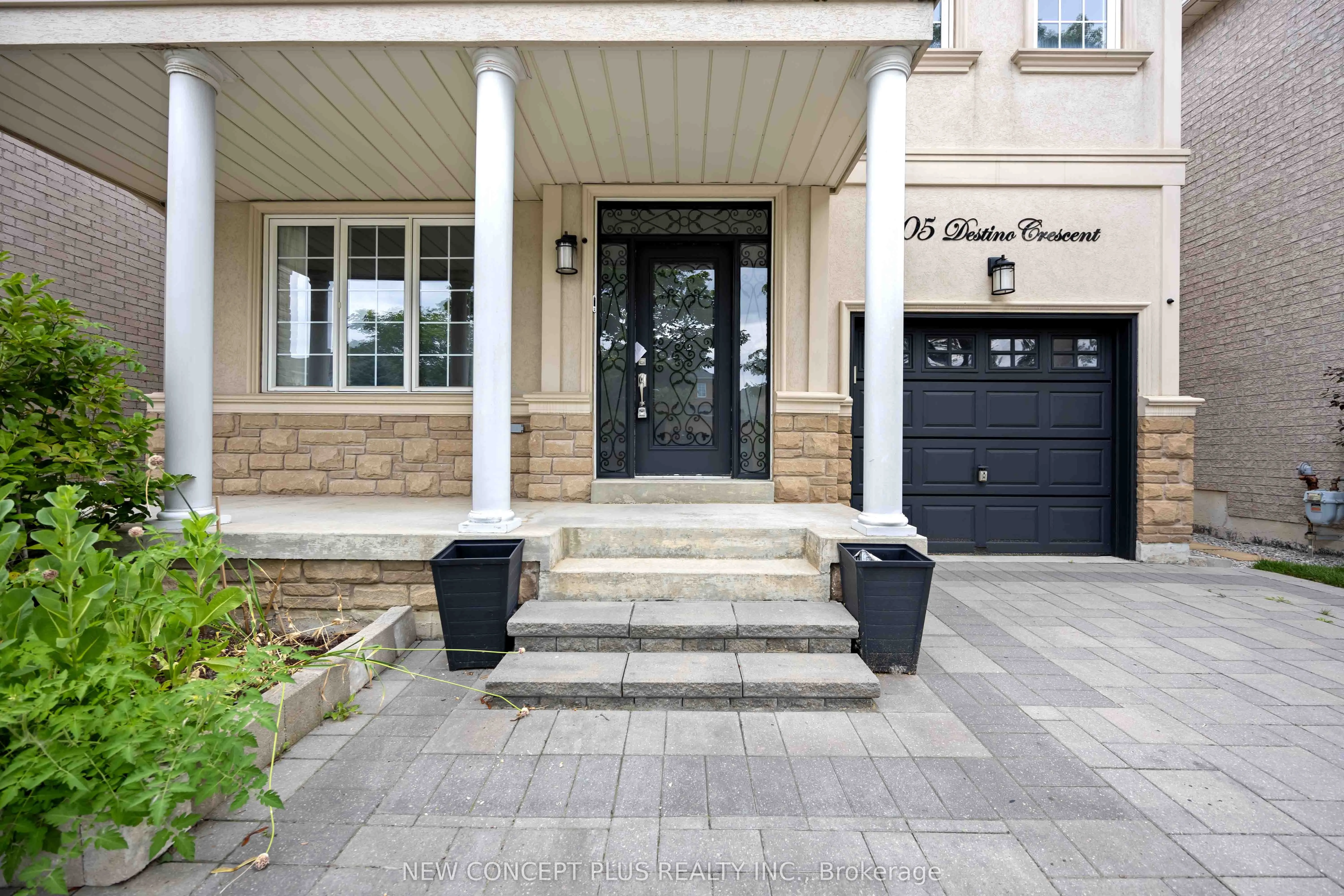 105 Destino Crescent