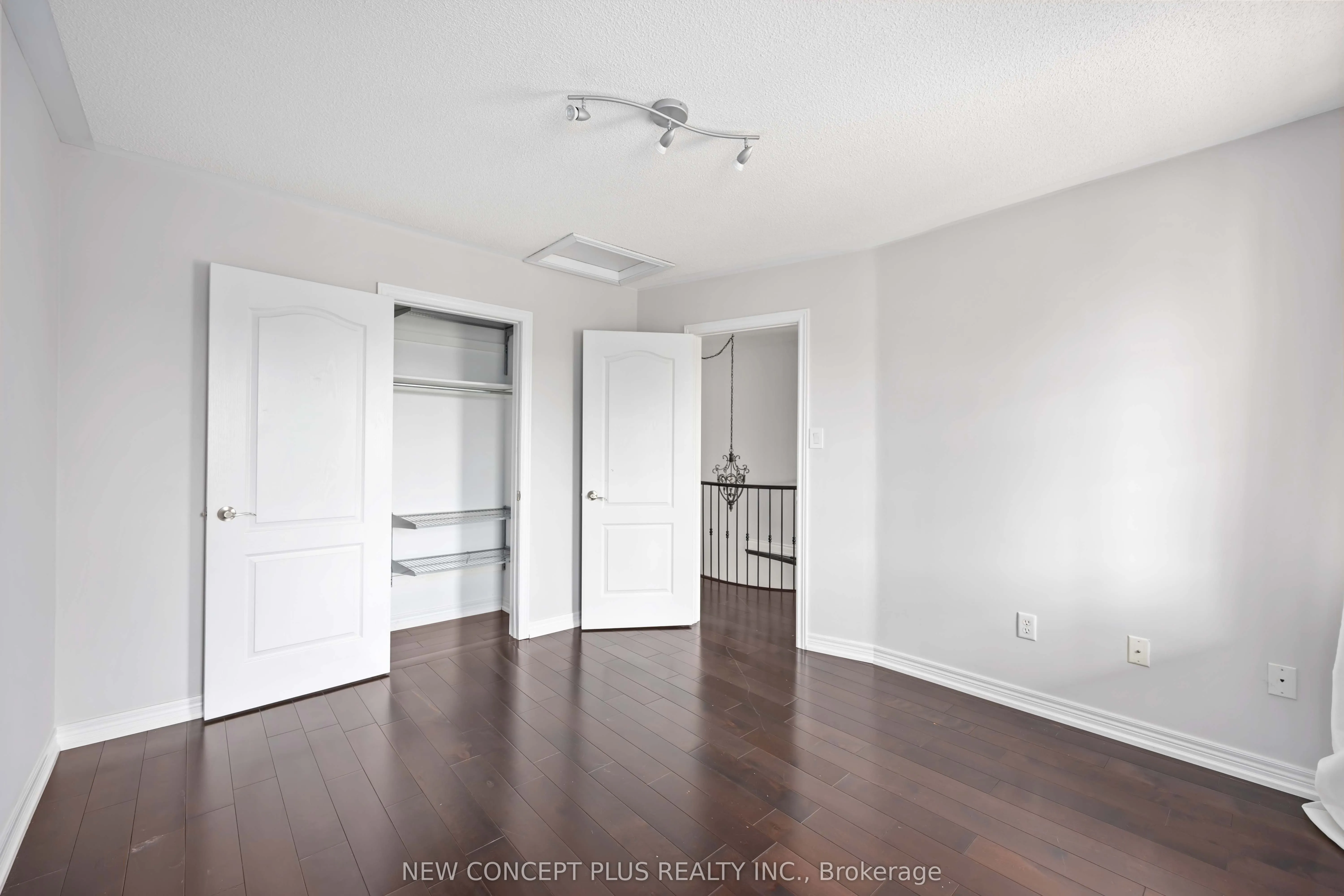105 Destino Crescent
