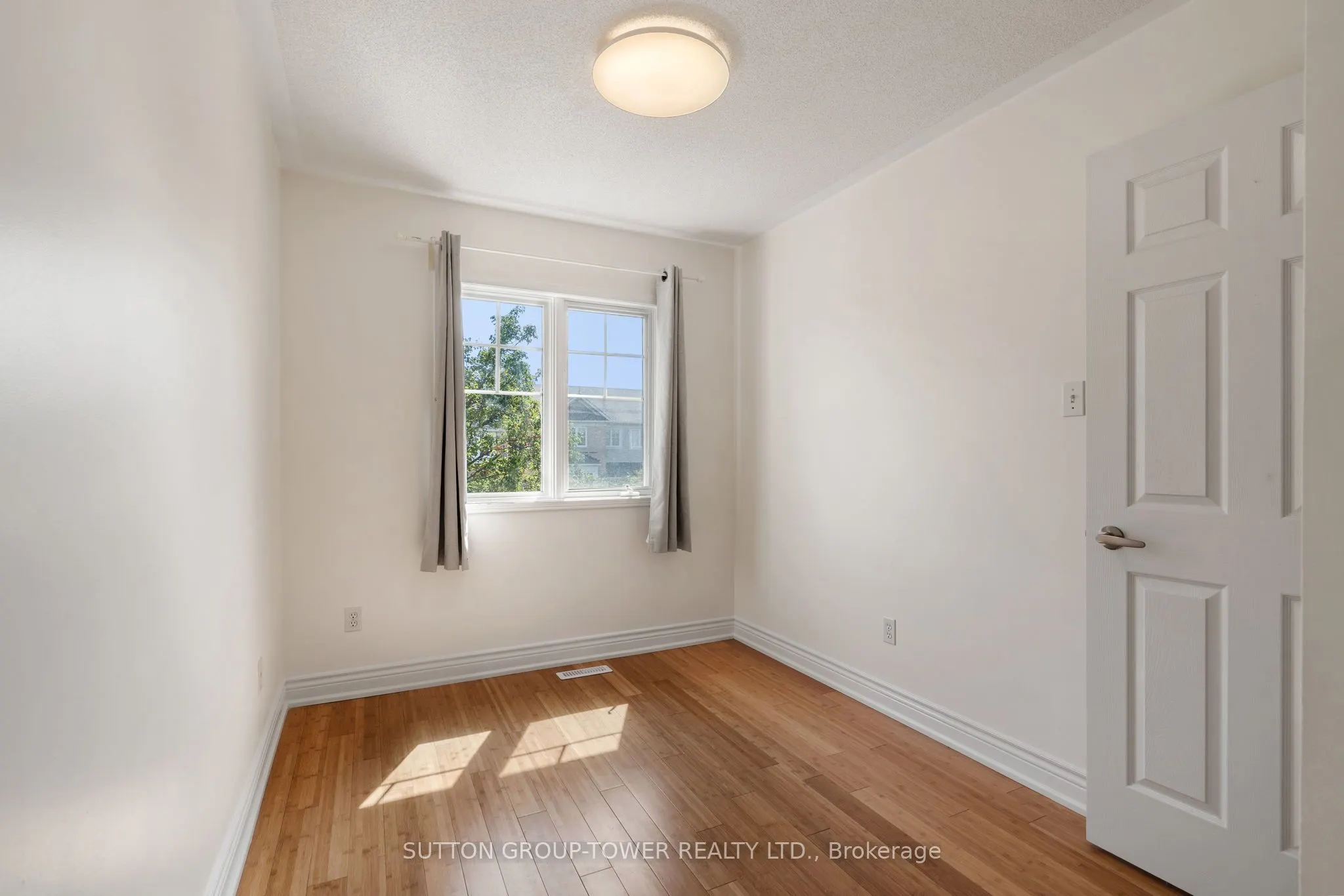 10 Charlotte Angliss Road