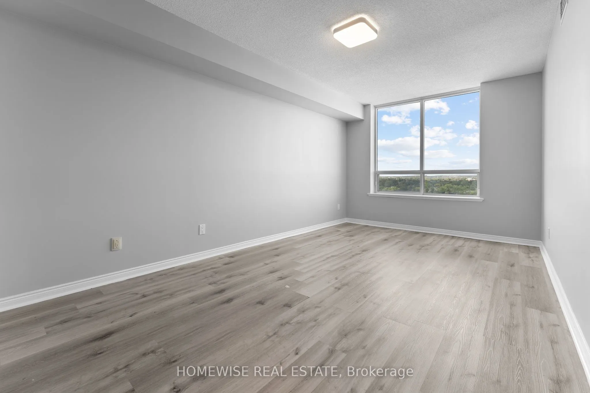 850 Steeles Avenue, #910