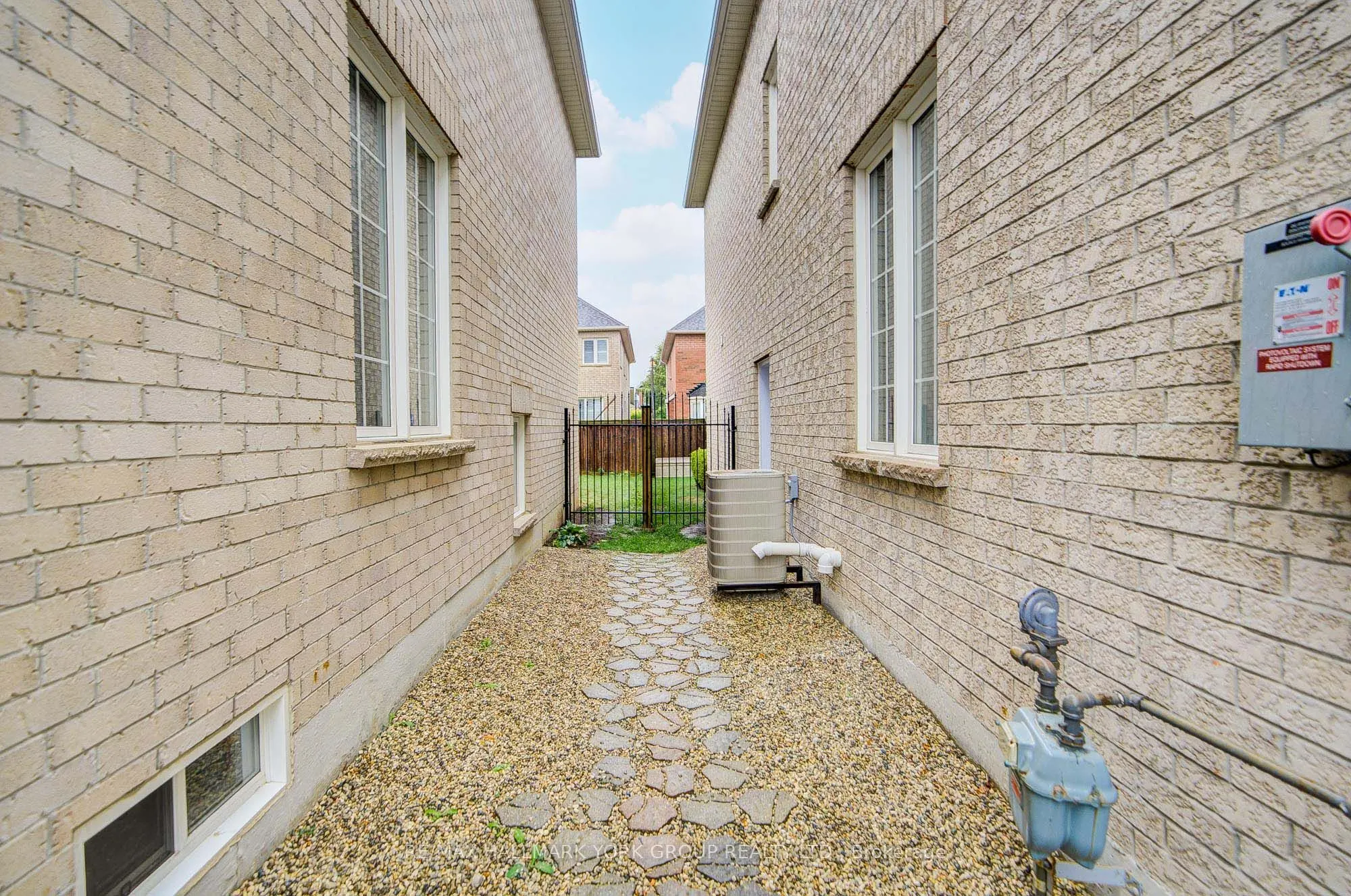 123 Oakborough Drive