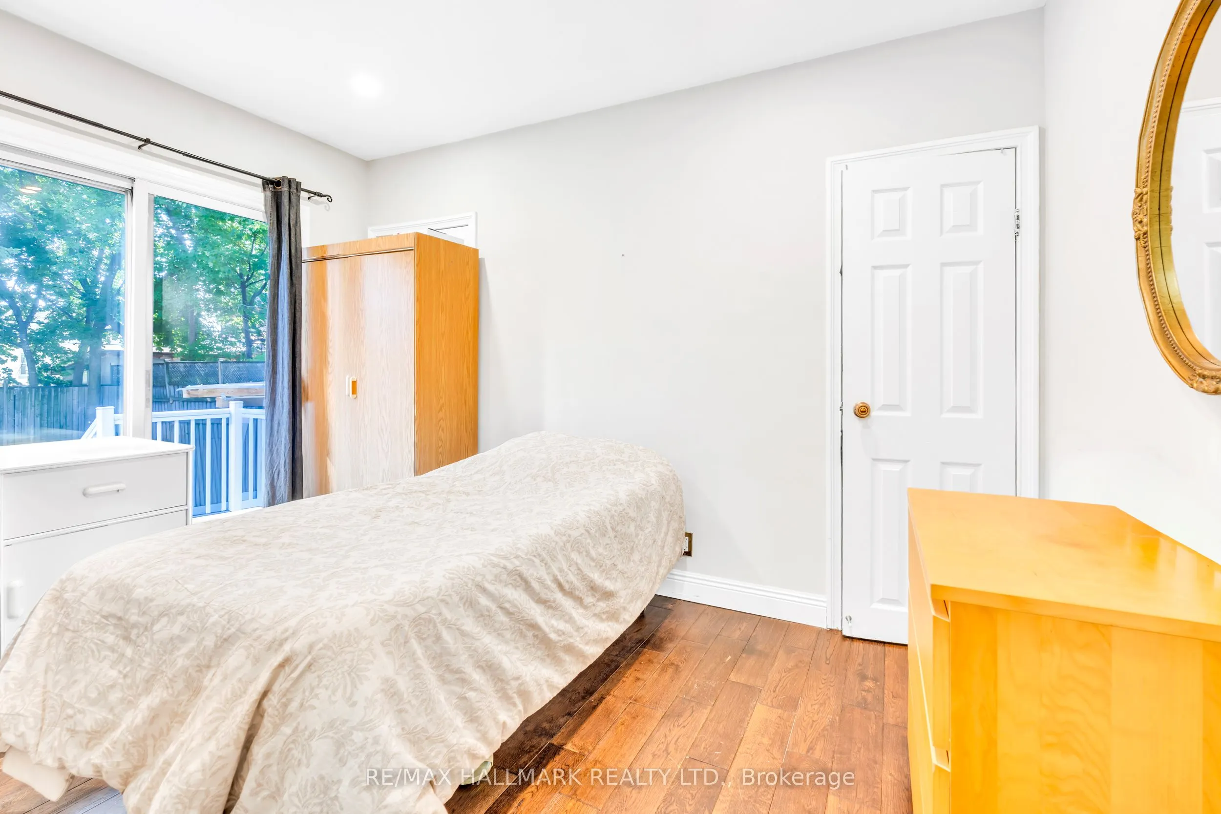 43 Meadowview Avenue