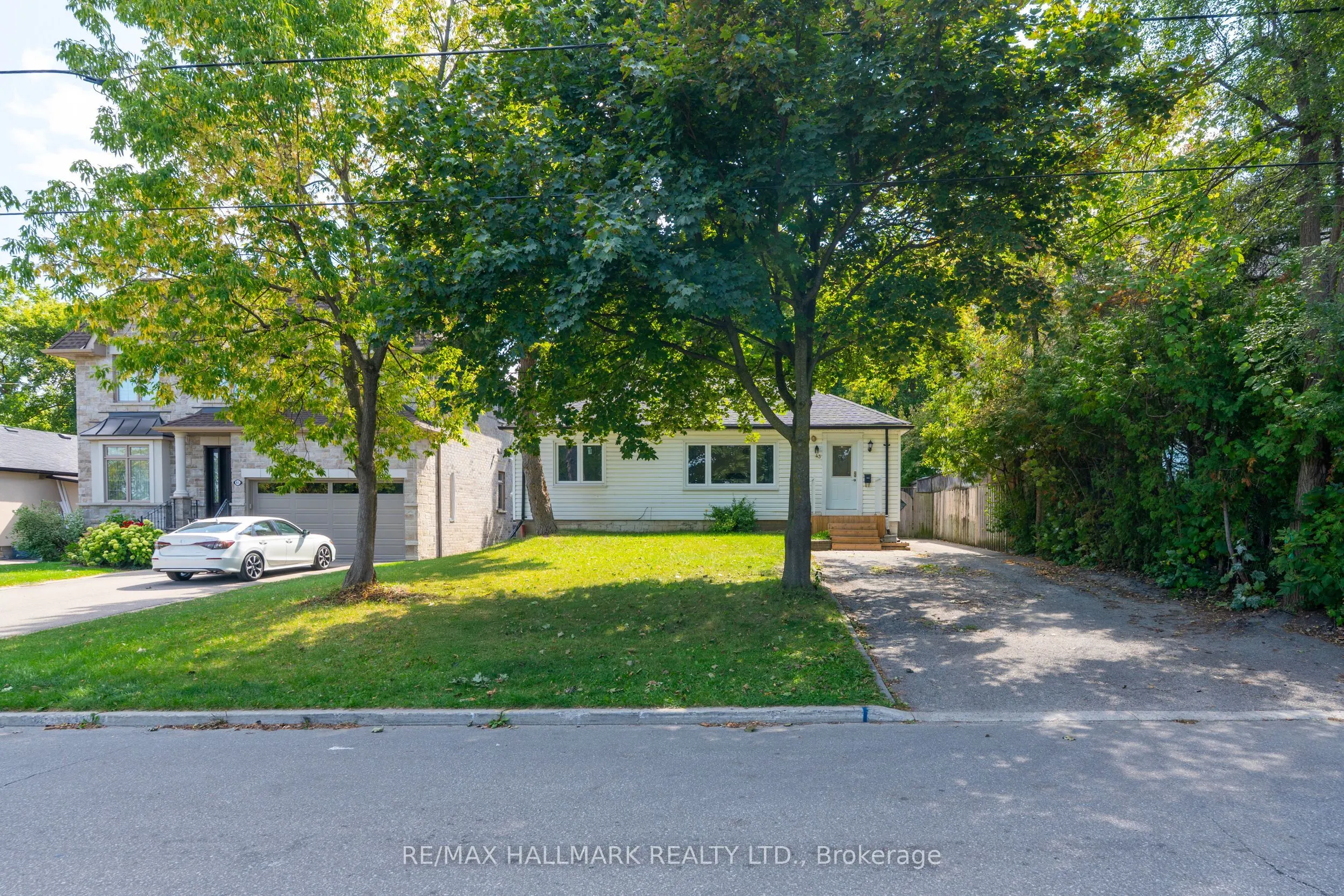 43 Meadowview Avenue