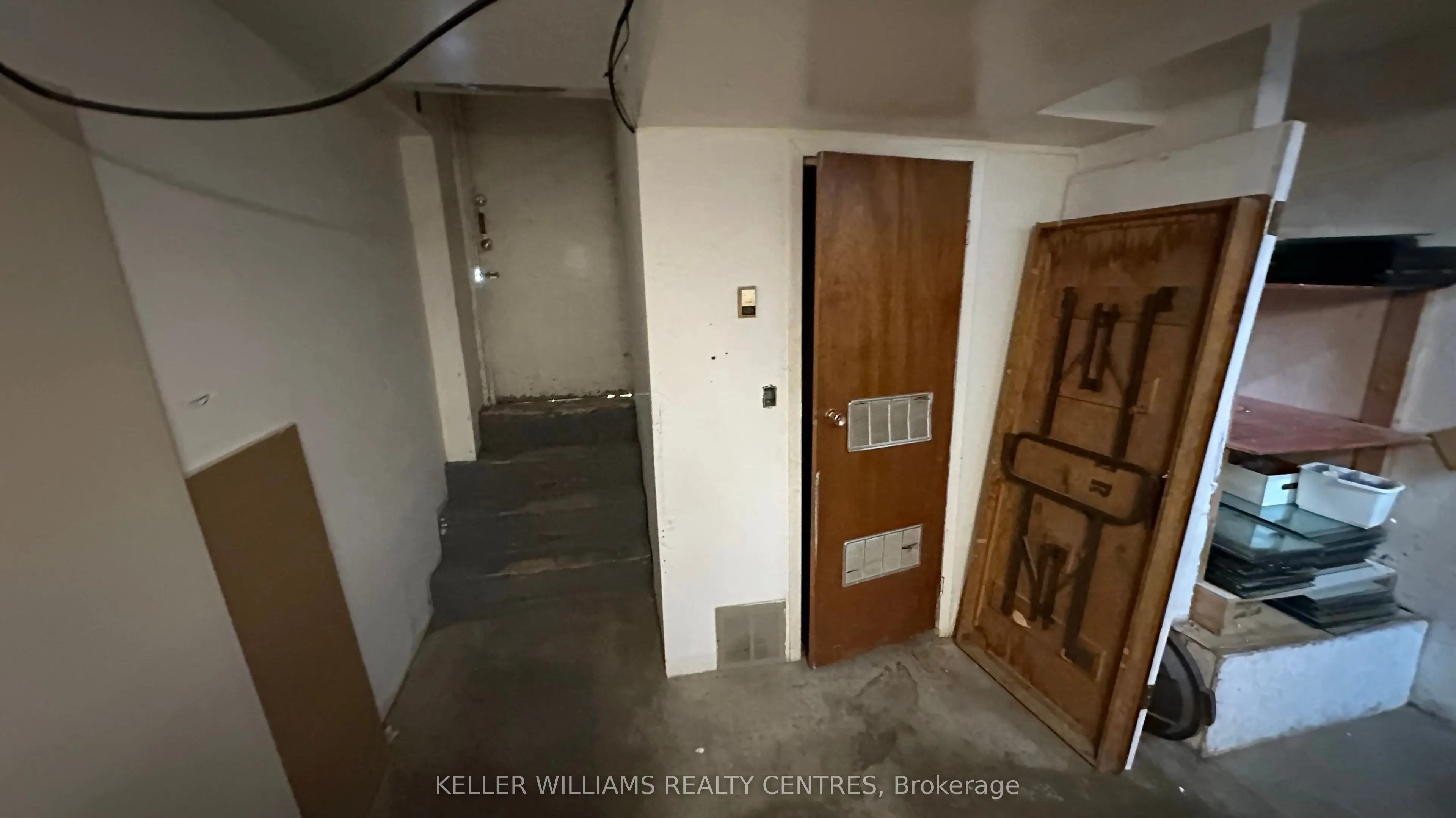 20 The Queensway S, #16