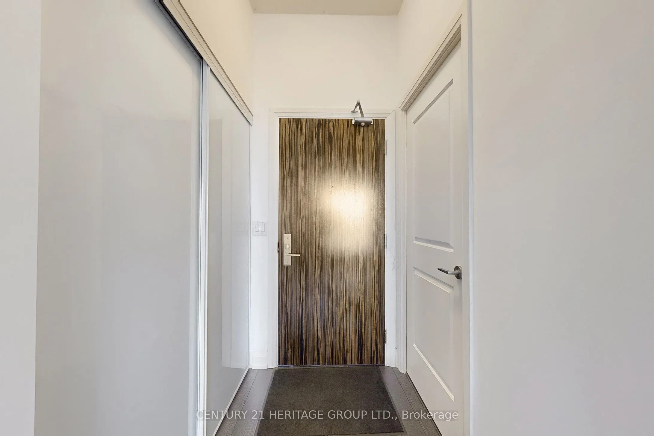 8763 Bayview Avenue, #322