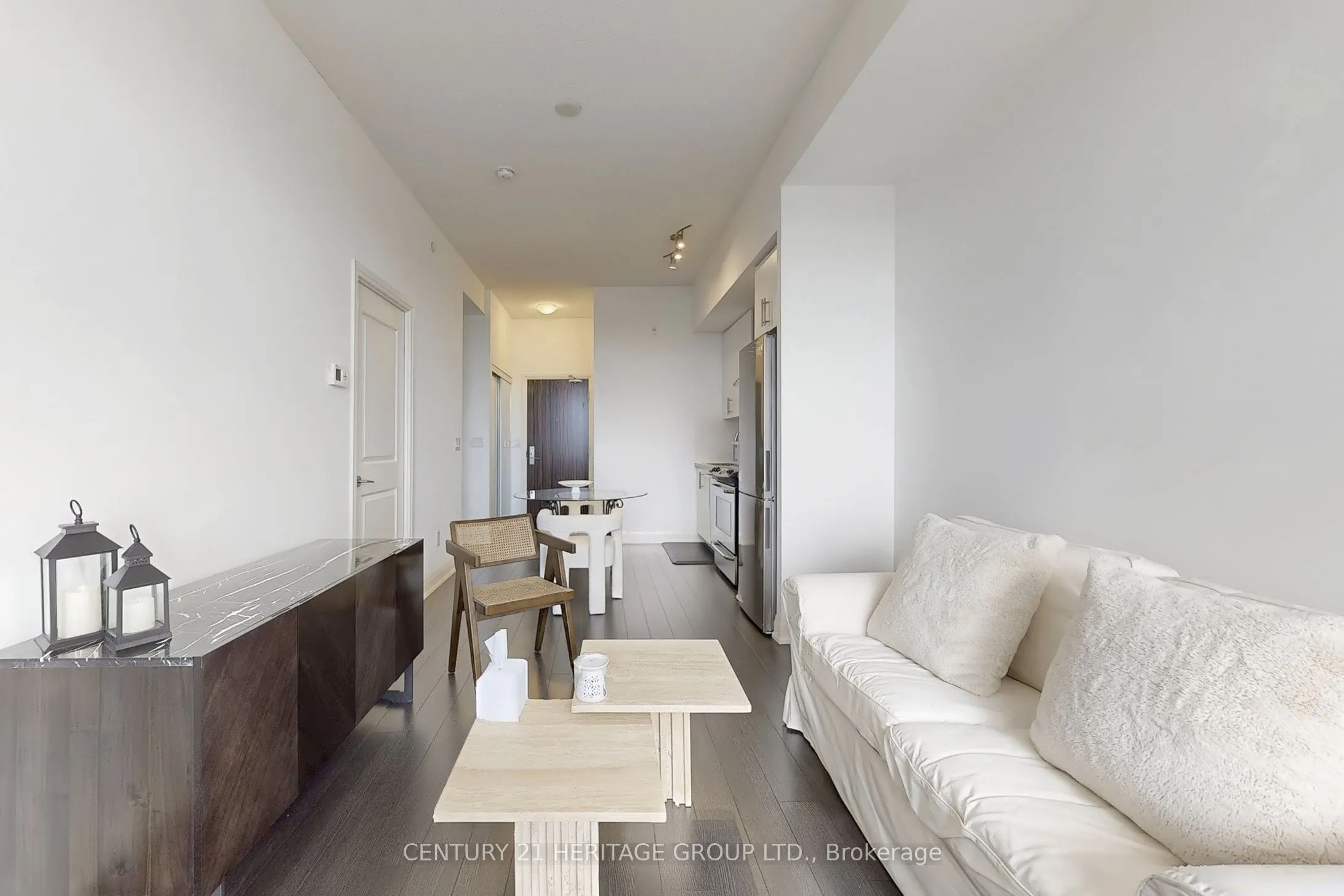 8763 Bayview Avenue, #322