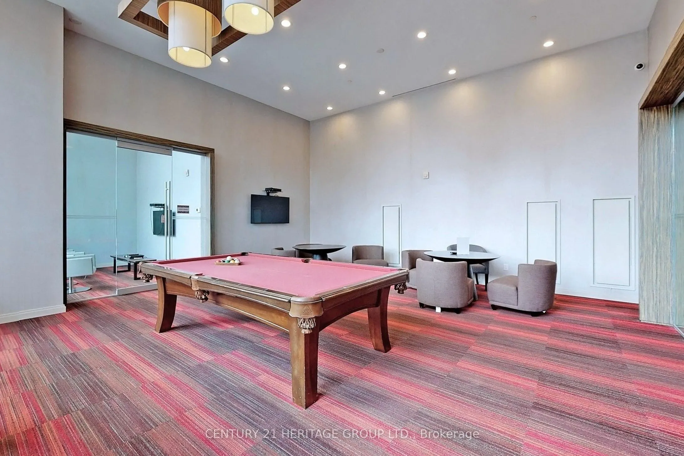 8763 Bayview Avenue, #322
