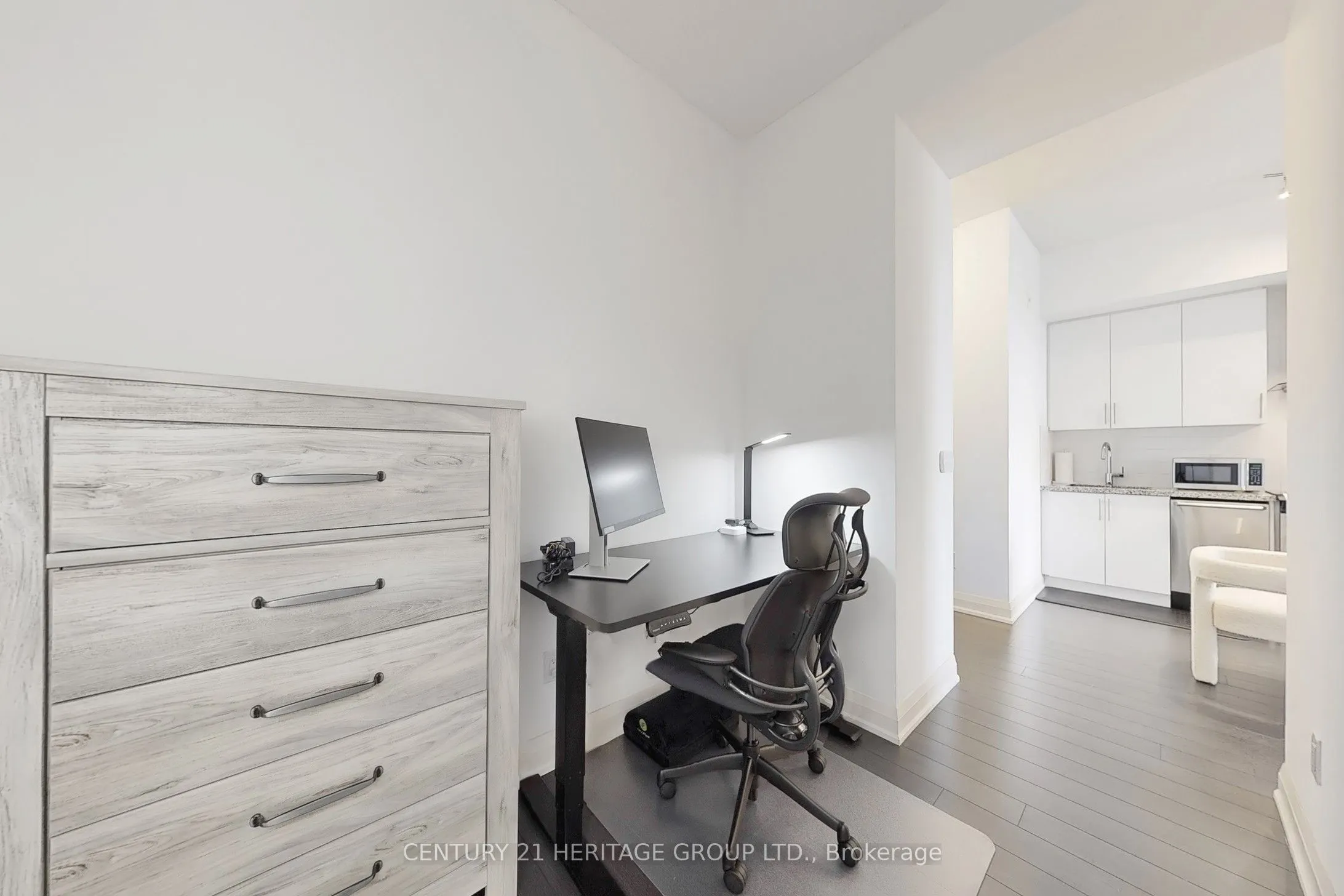8763 Bayview Avenue, #322