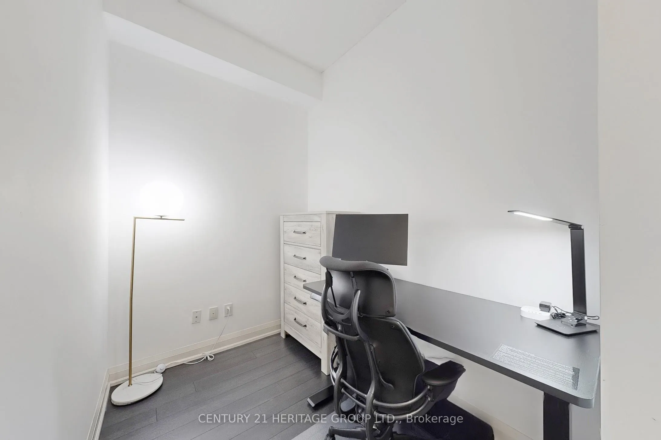 8763 Bayview Avenue, #322