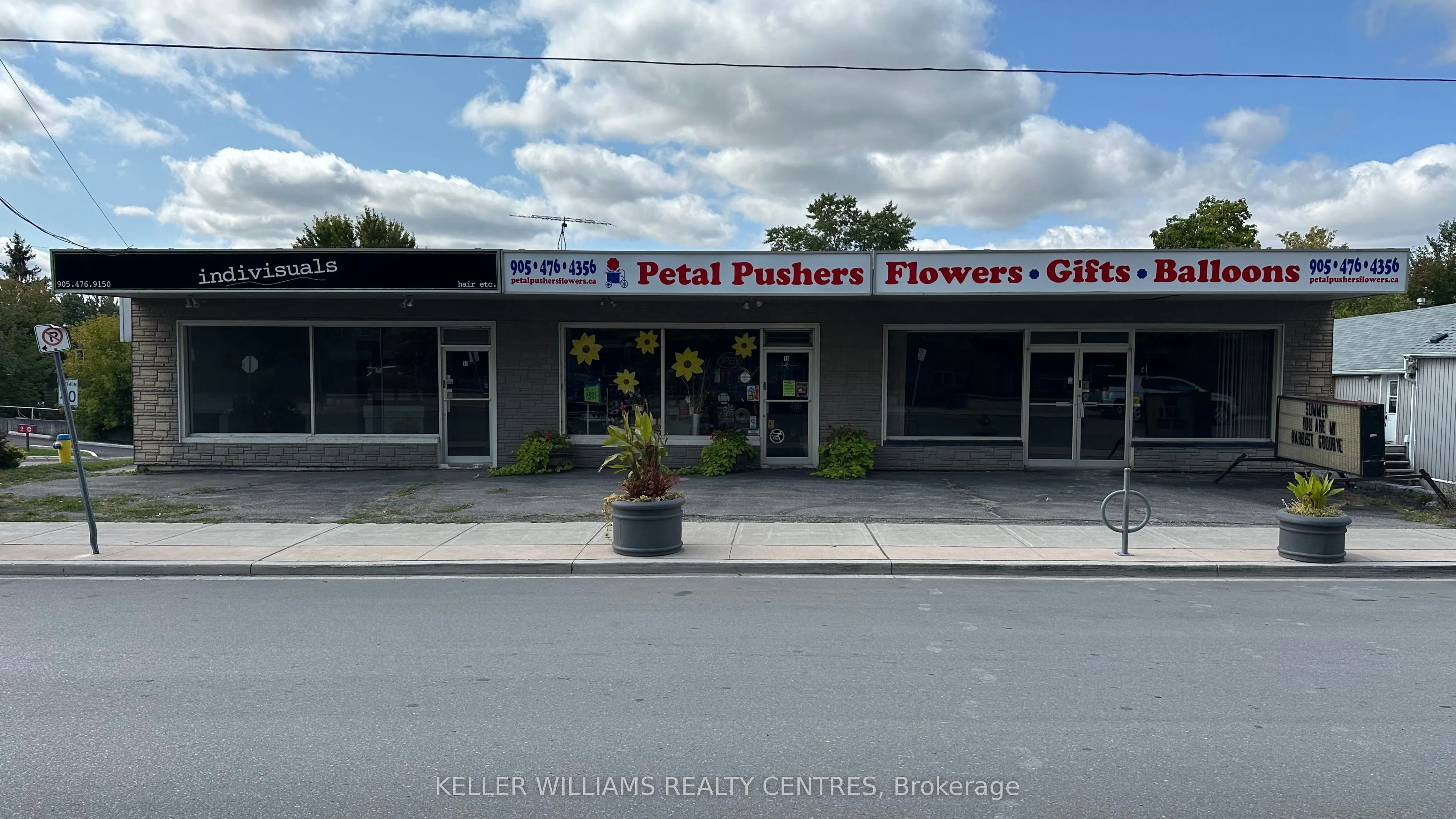 20 The Queensway S, #20A