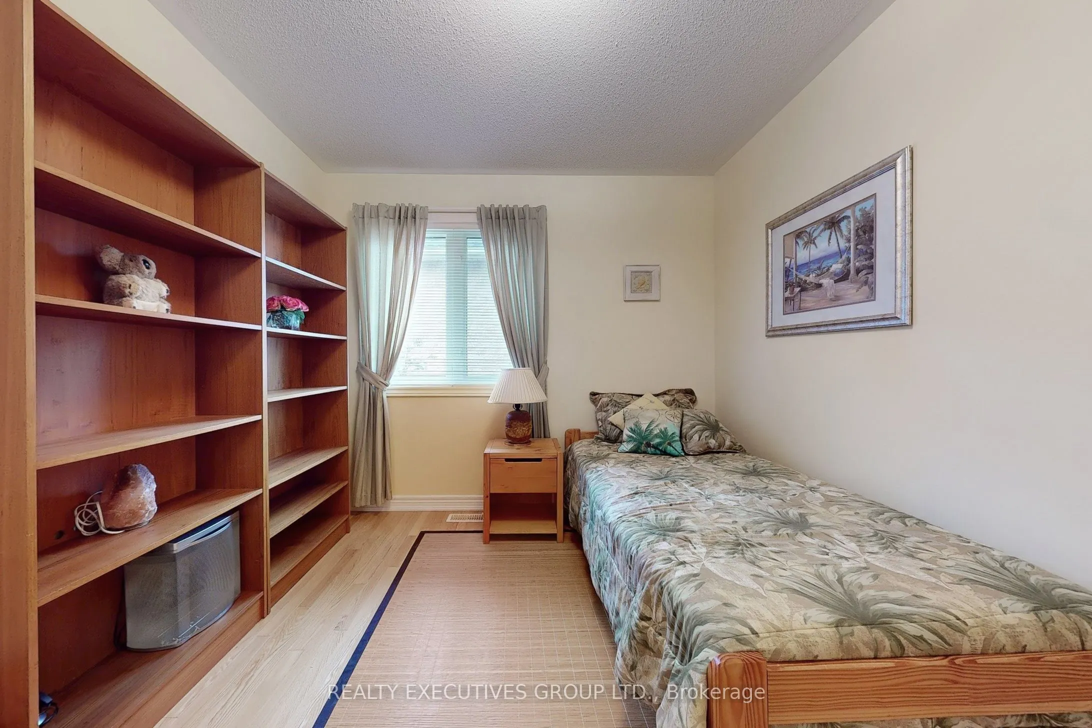 32 Shadow Falls Drive