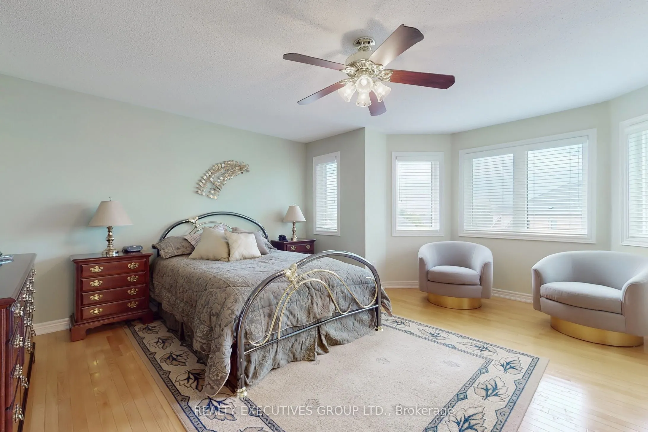 32 Shadow Falls Drive