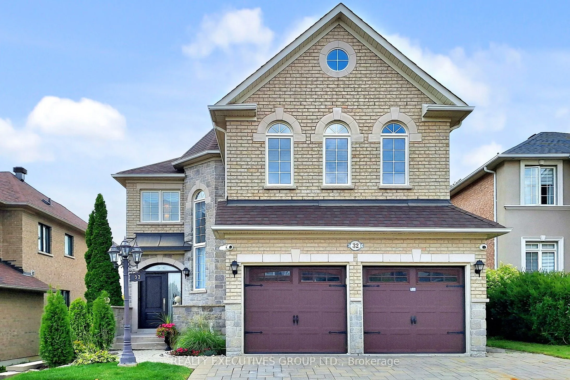 32 Shadow Falls Drive