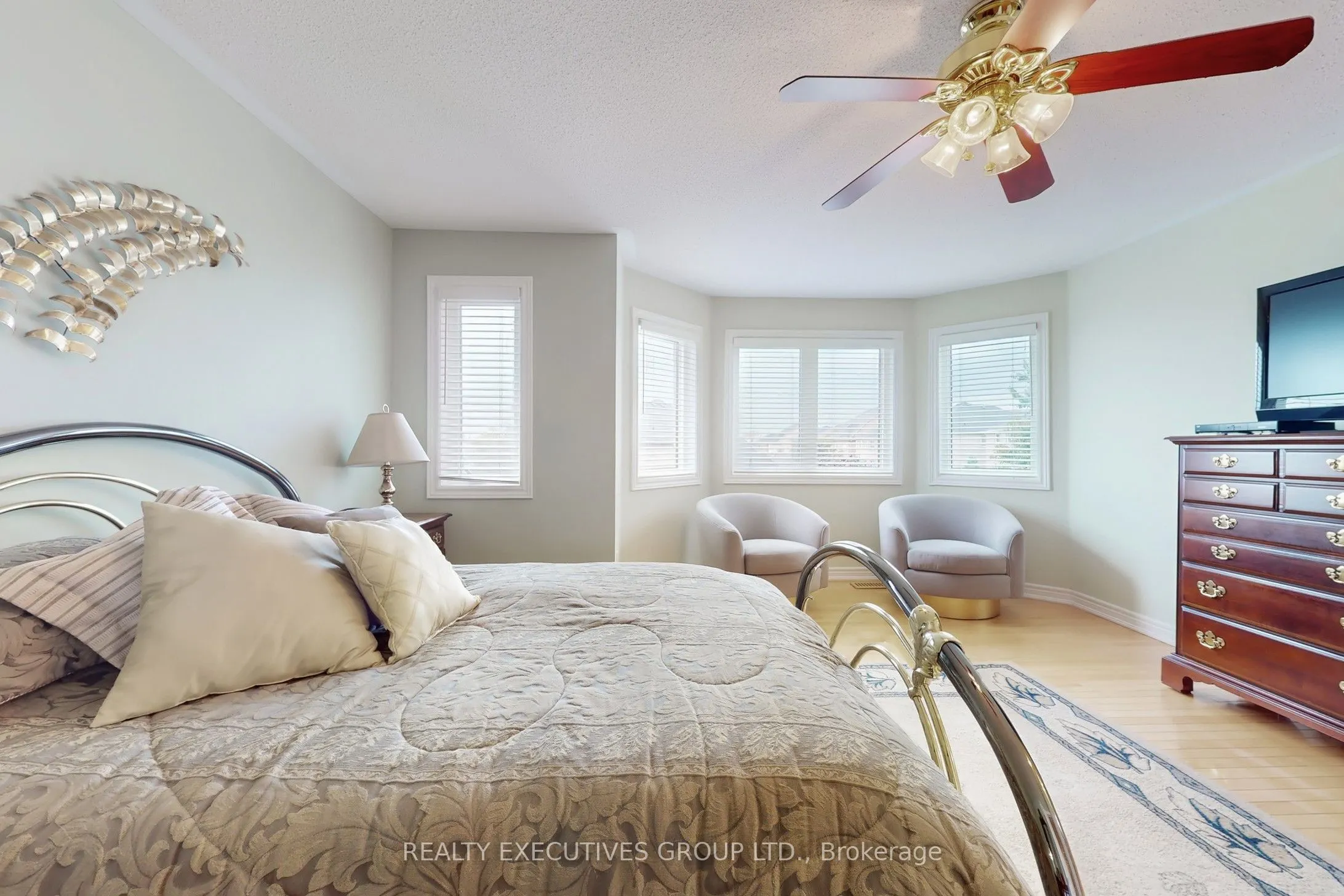 32 Shadow Falls Drive