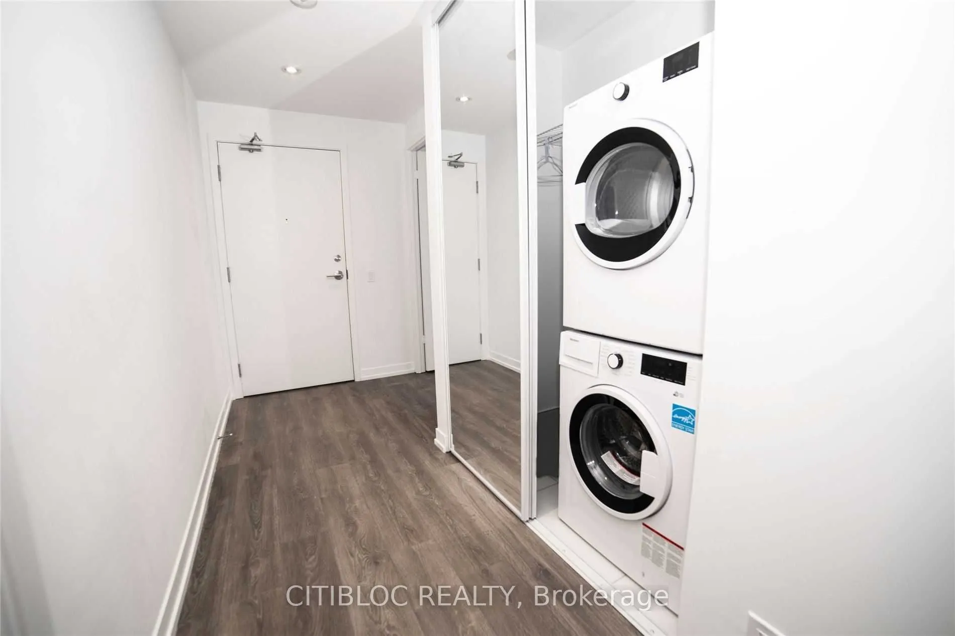 898 Portage Parkway, #6103