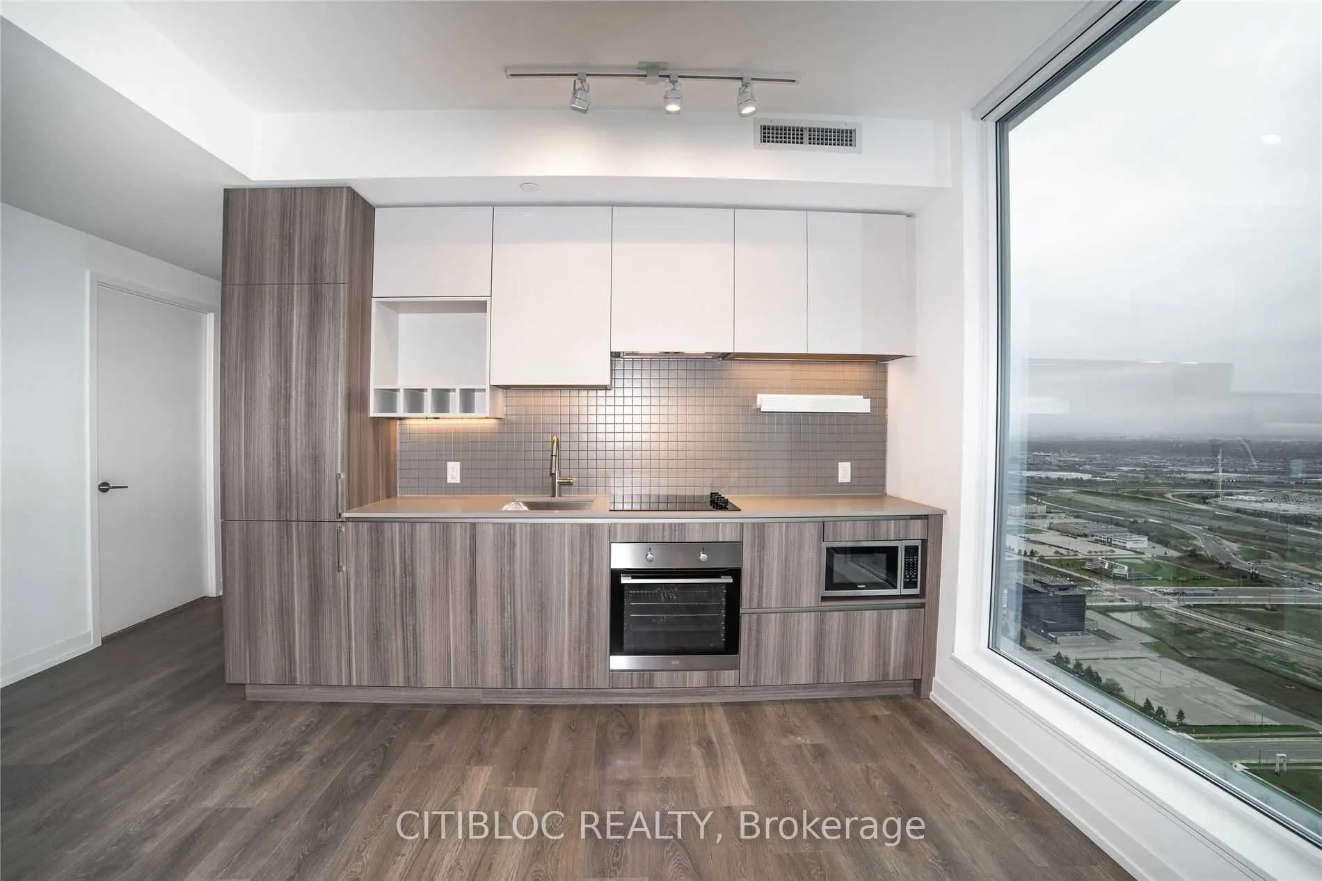 898 Portage Parkway, #6103
