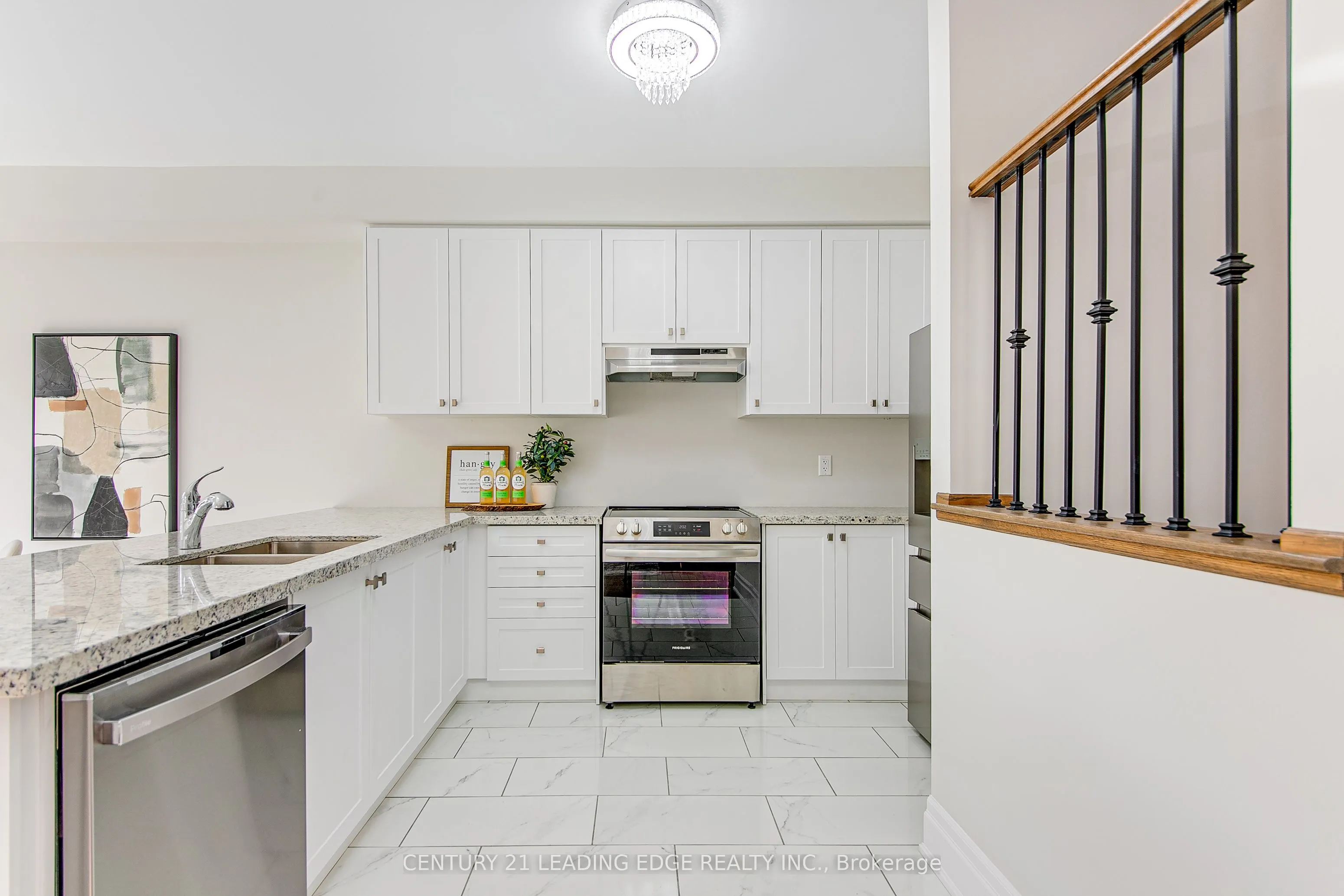 108 LORNE THOMAS Place