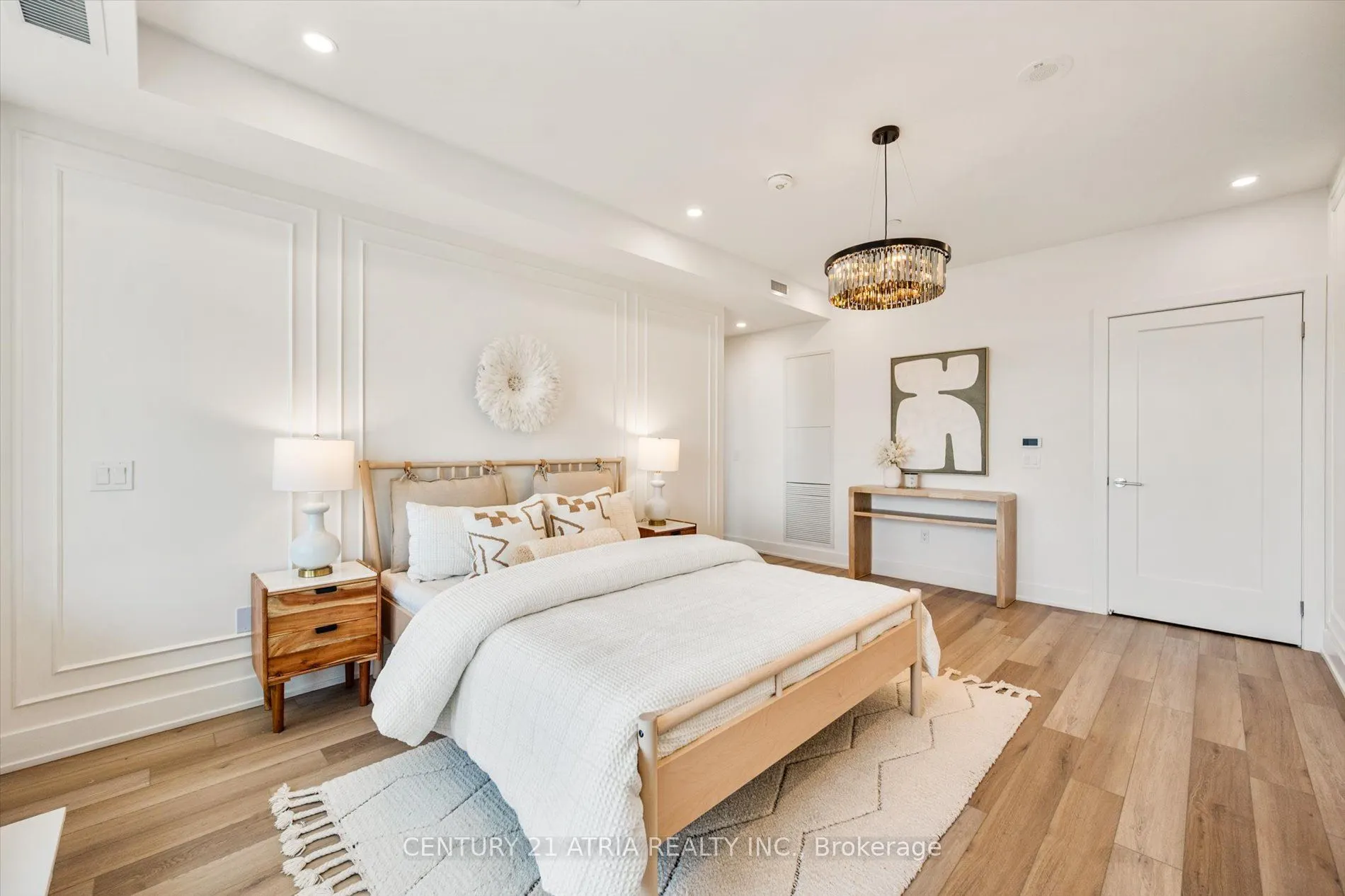 8 Cedarland Drive, #Lph03