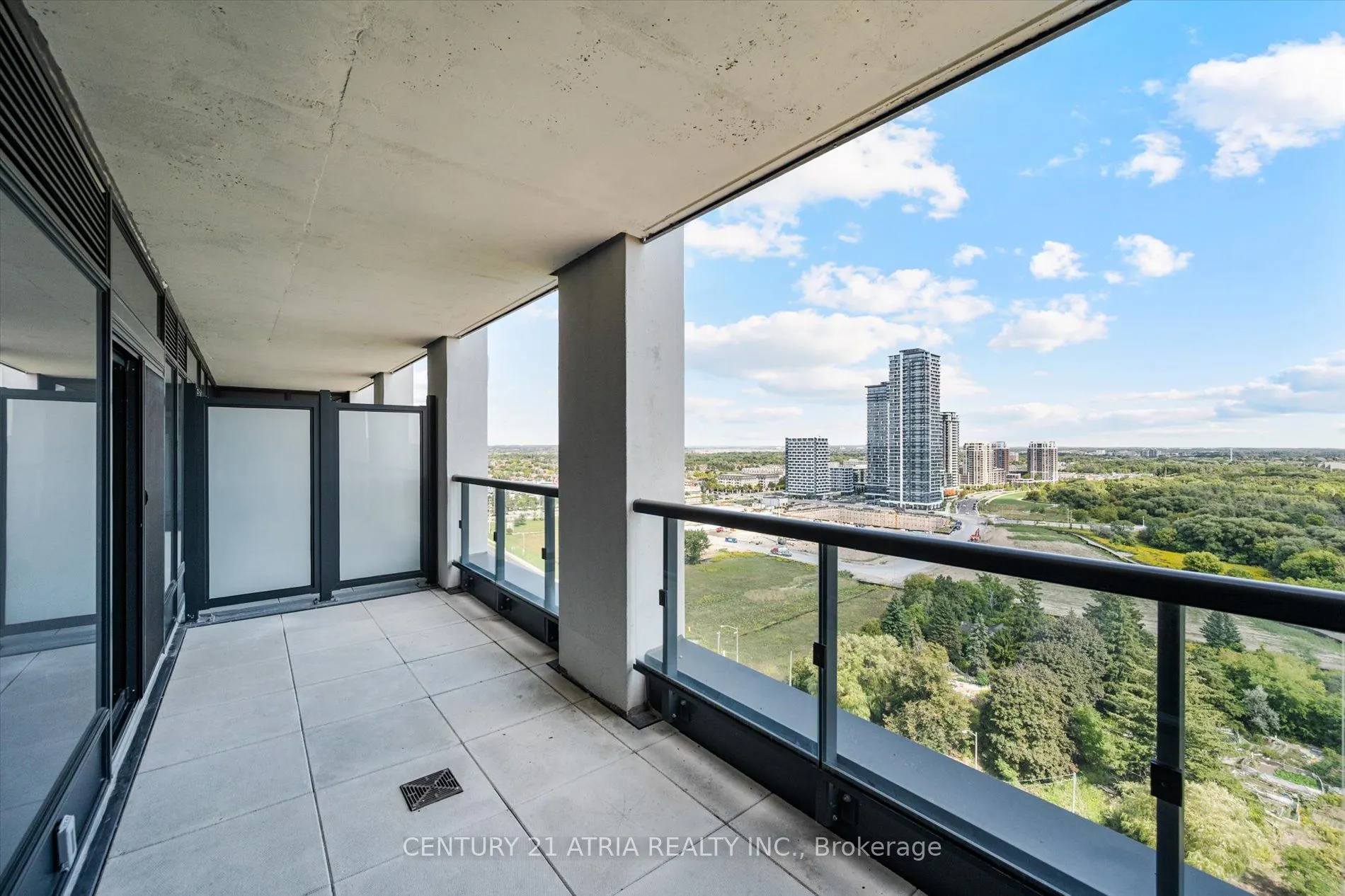 8 Cedarland Drive, #Lph03