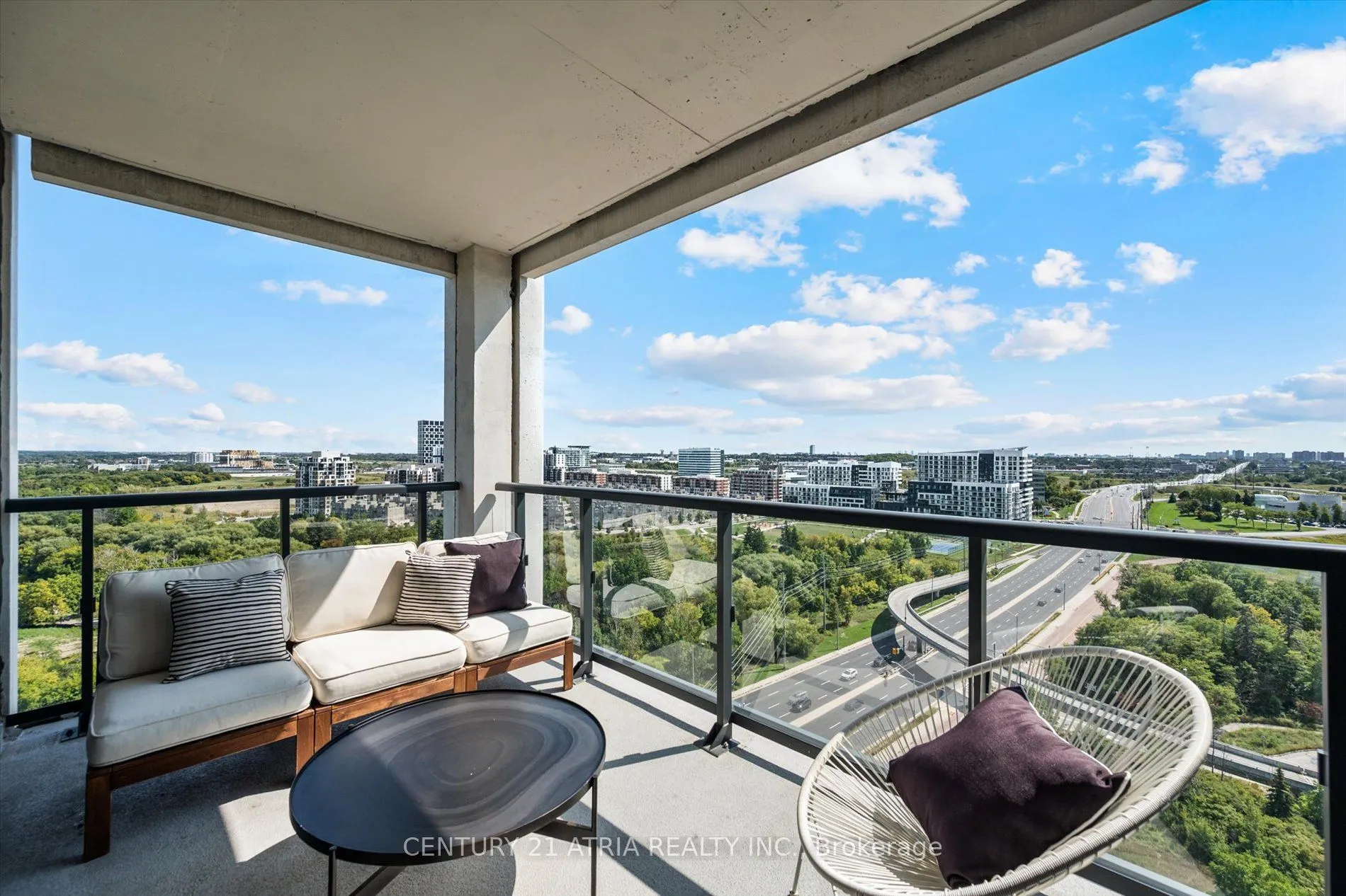 8 Cedarland Drive, #Lph03