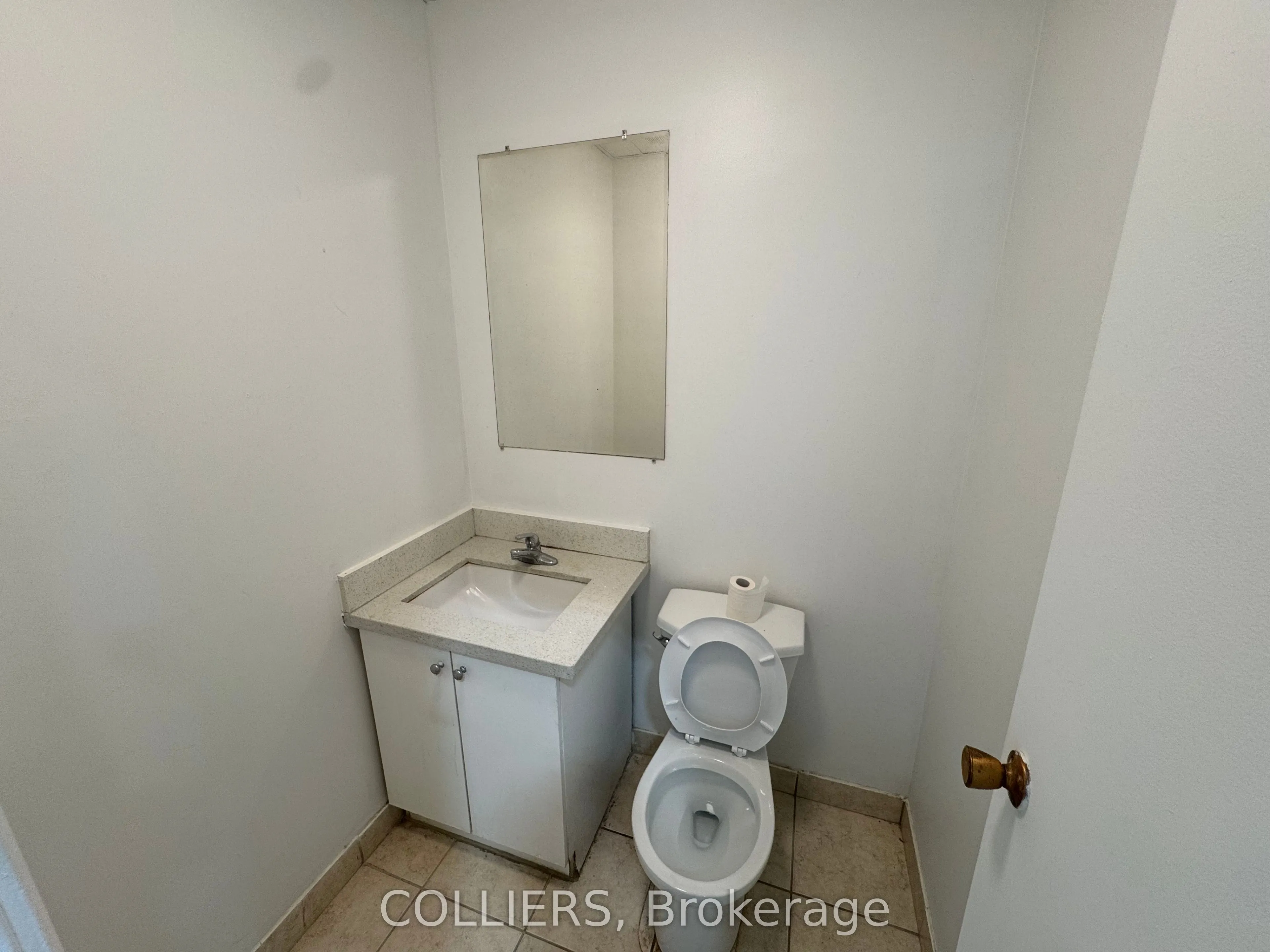2600 John Street, #211