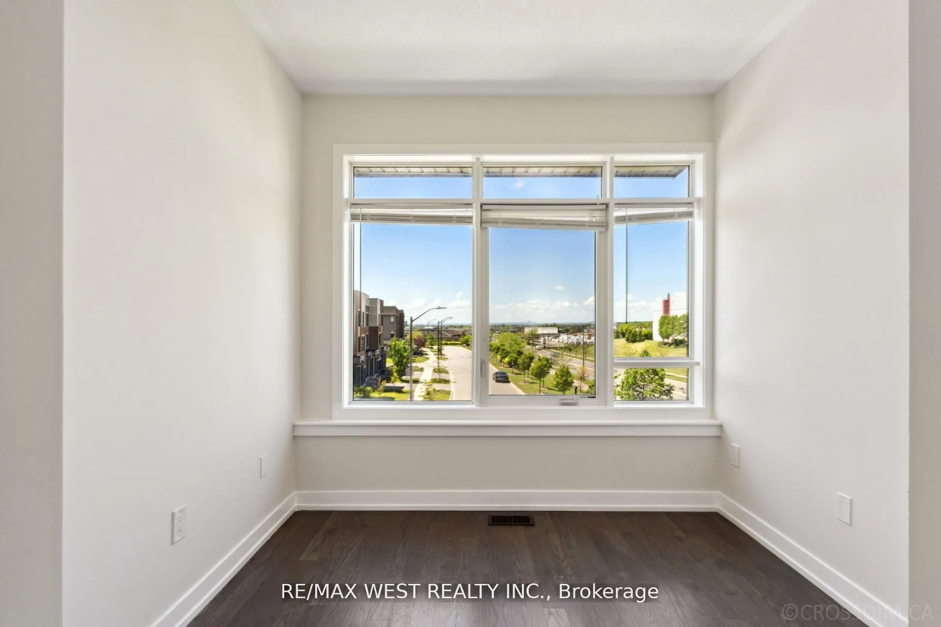 147 Salterton Circle