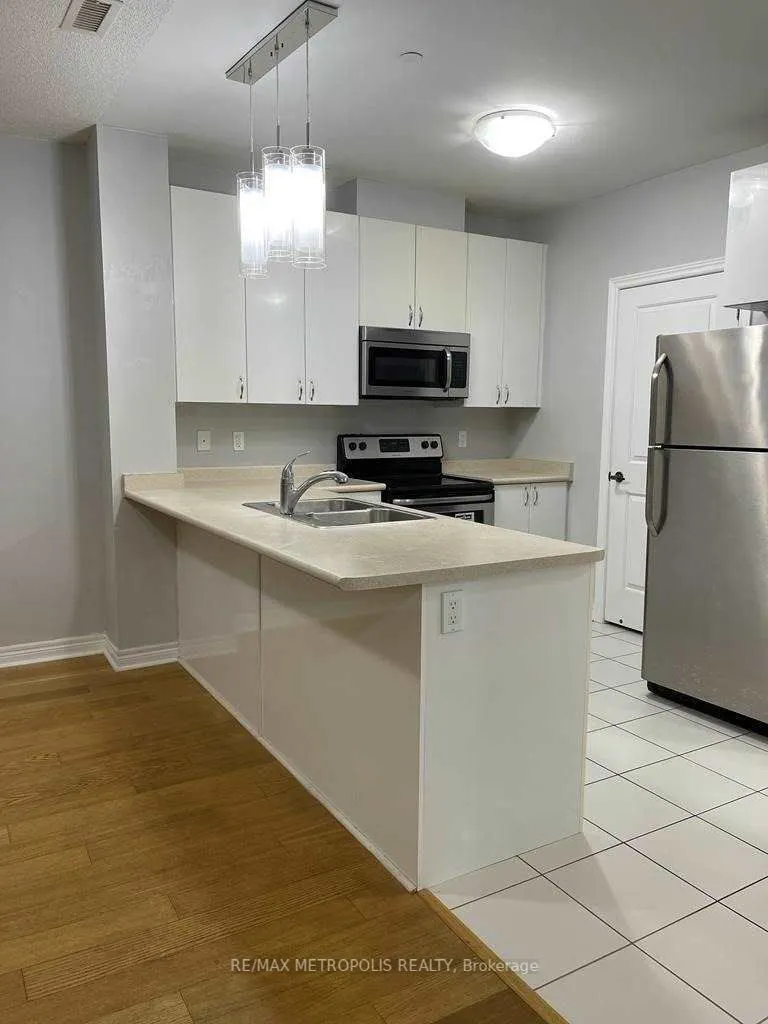 7400 Markham Road, #623