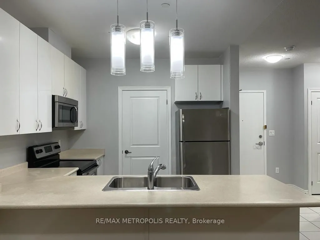 7400 Markham Road, #623