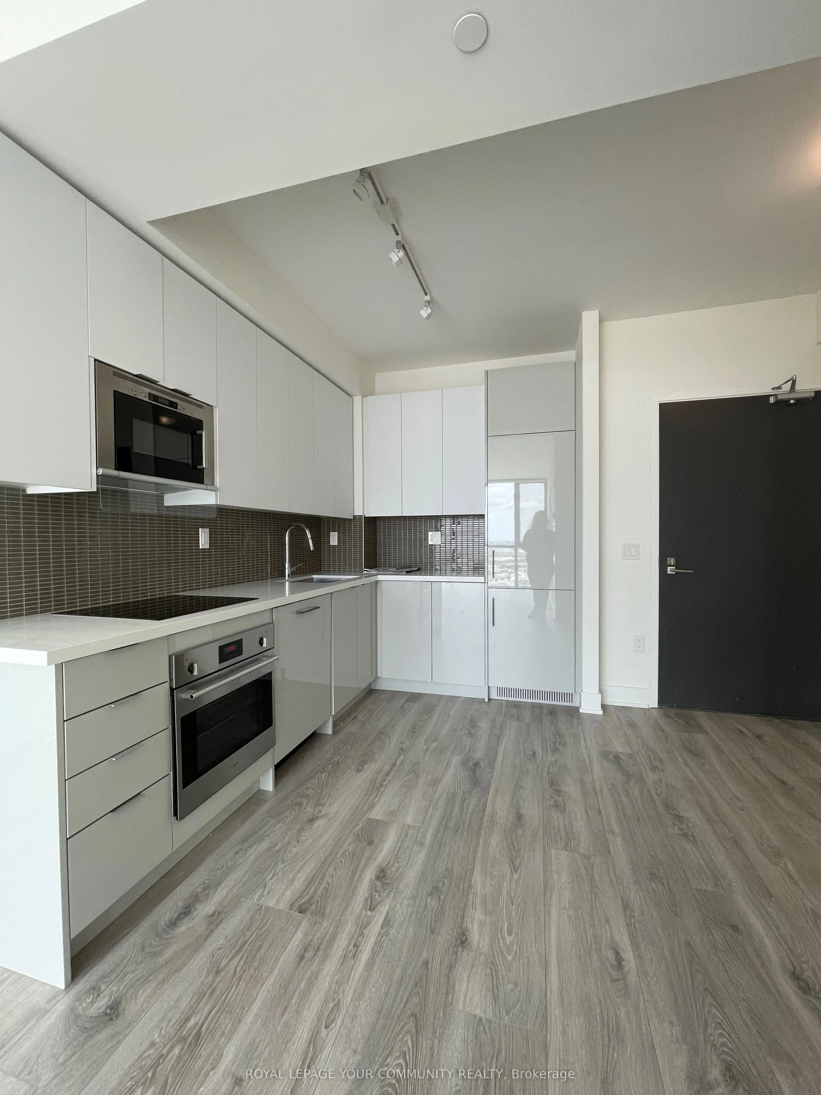 2908 Highway 7 Road, #1101