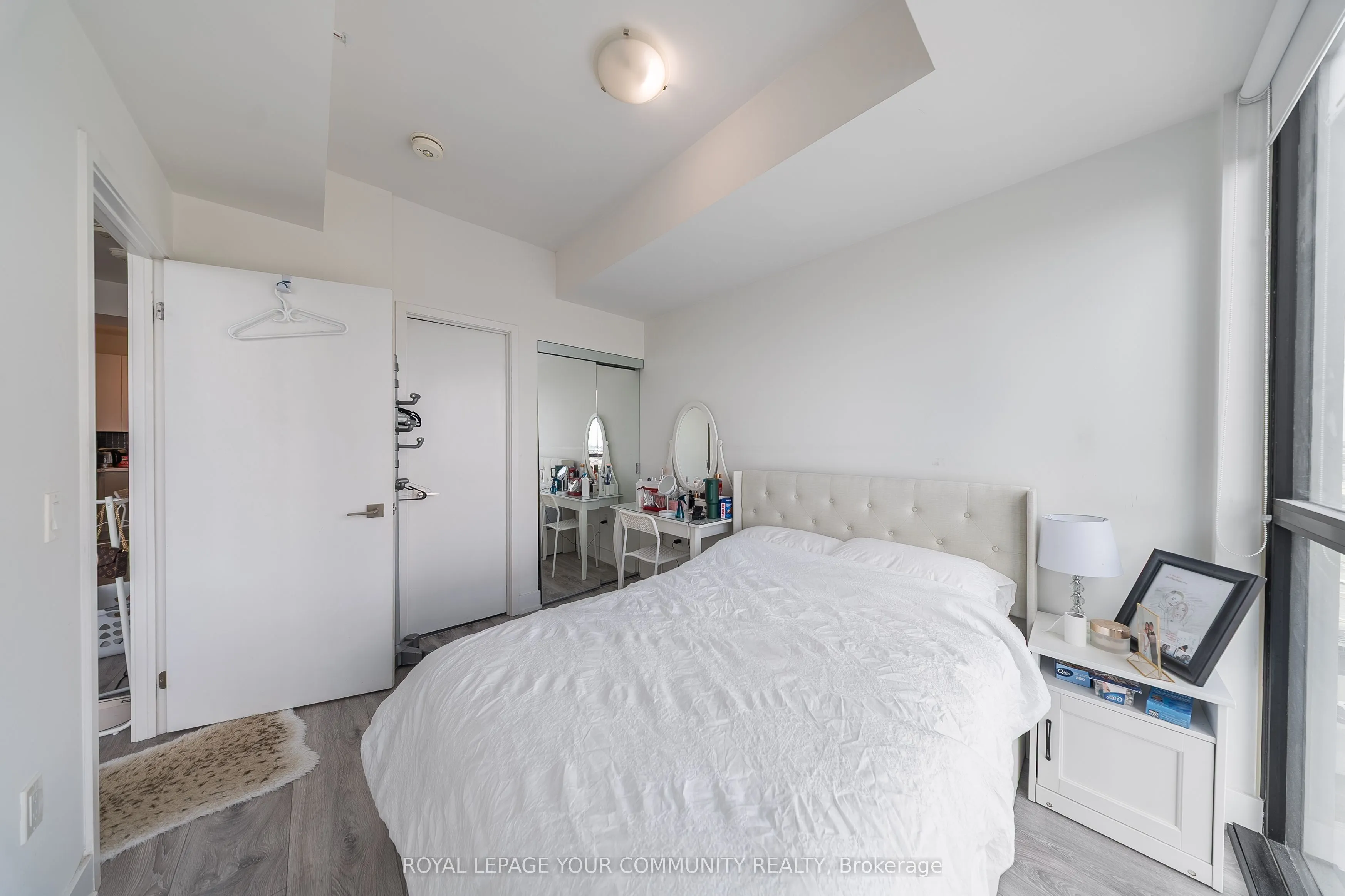 2908 Highway 7 Road, #1101