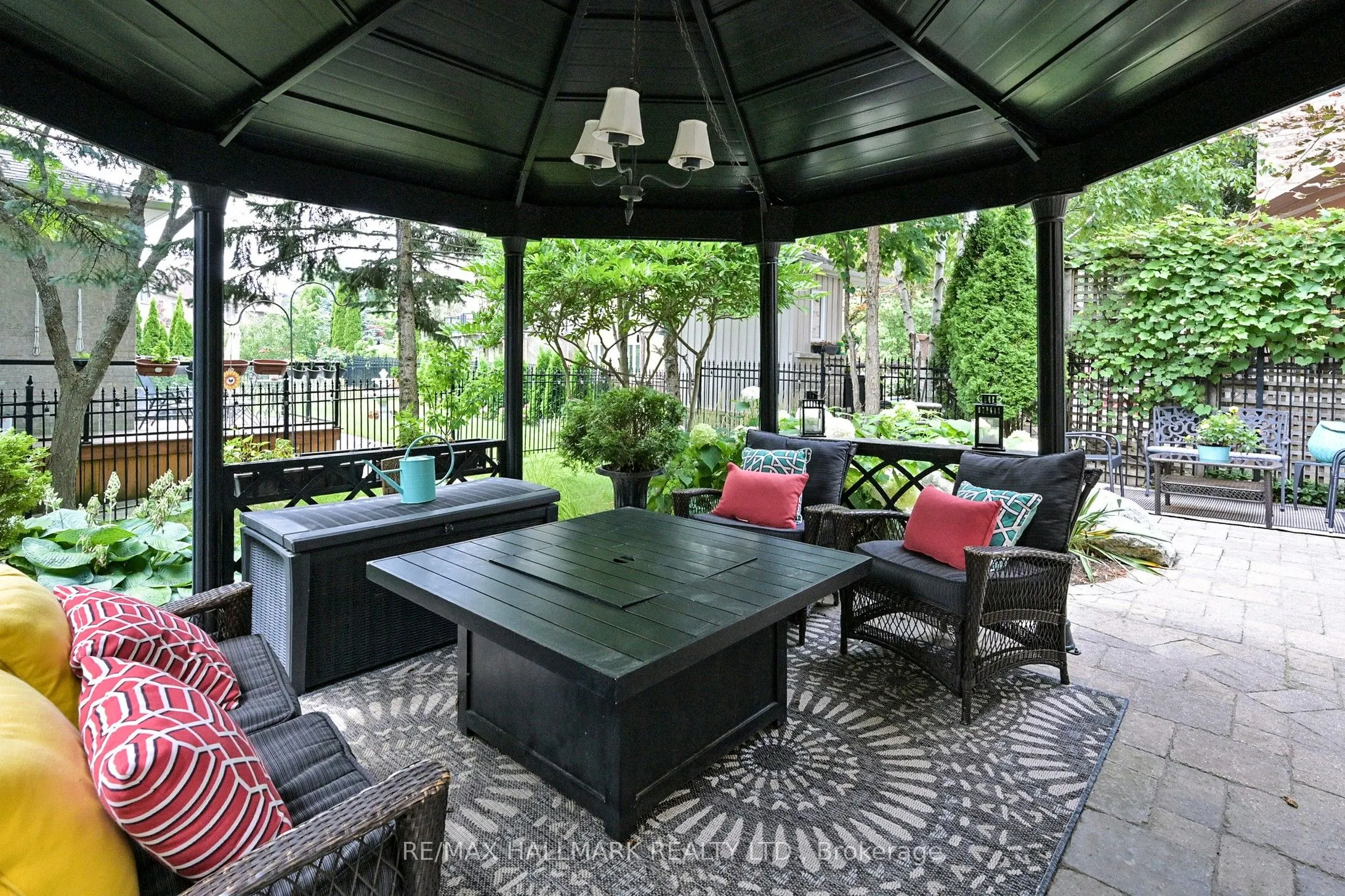 436 Paradelle Drive