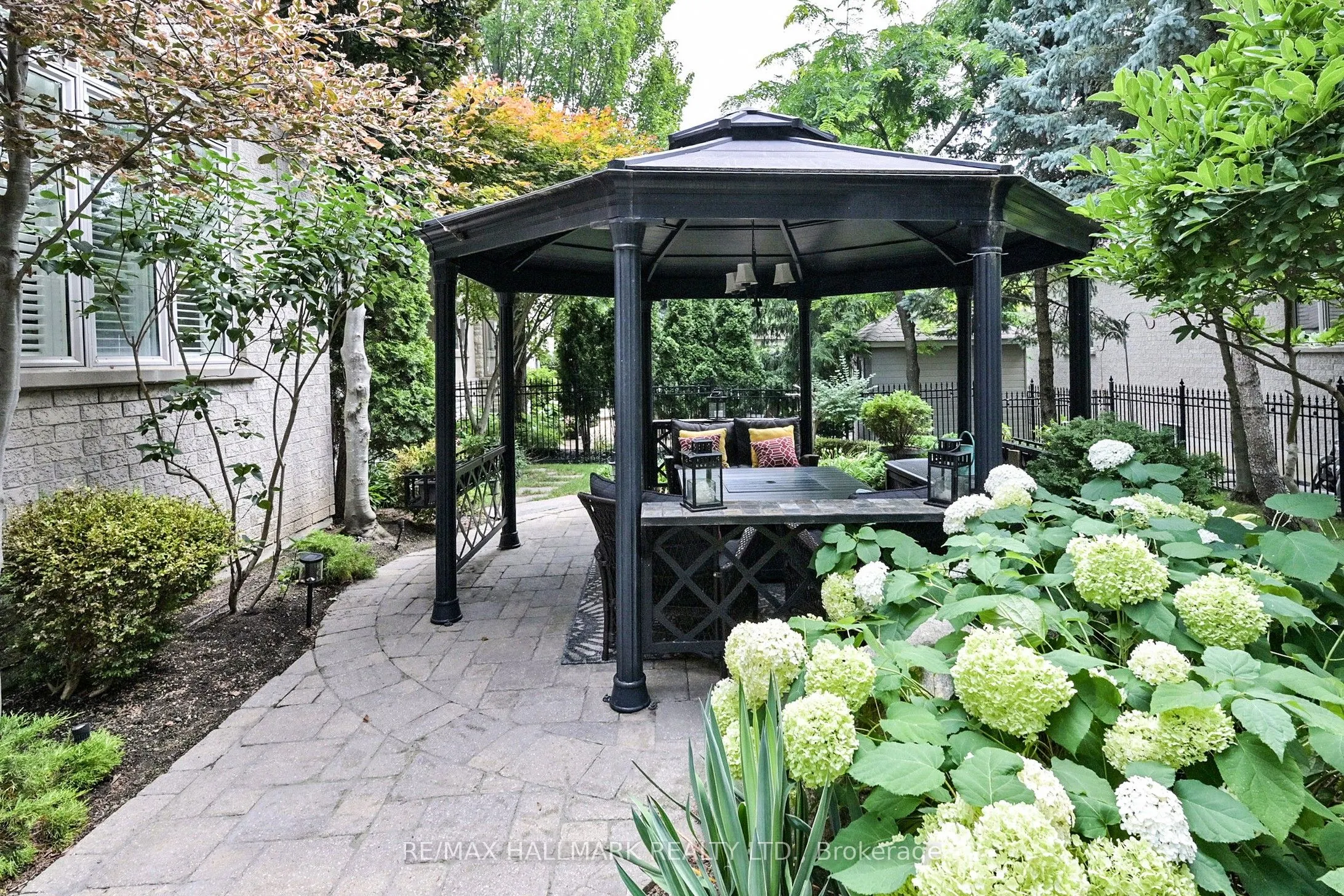 436 Paradelle Drive
