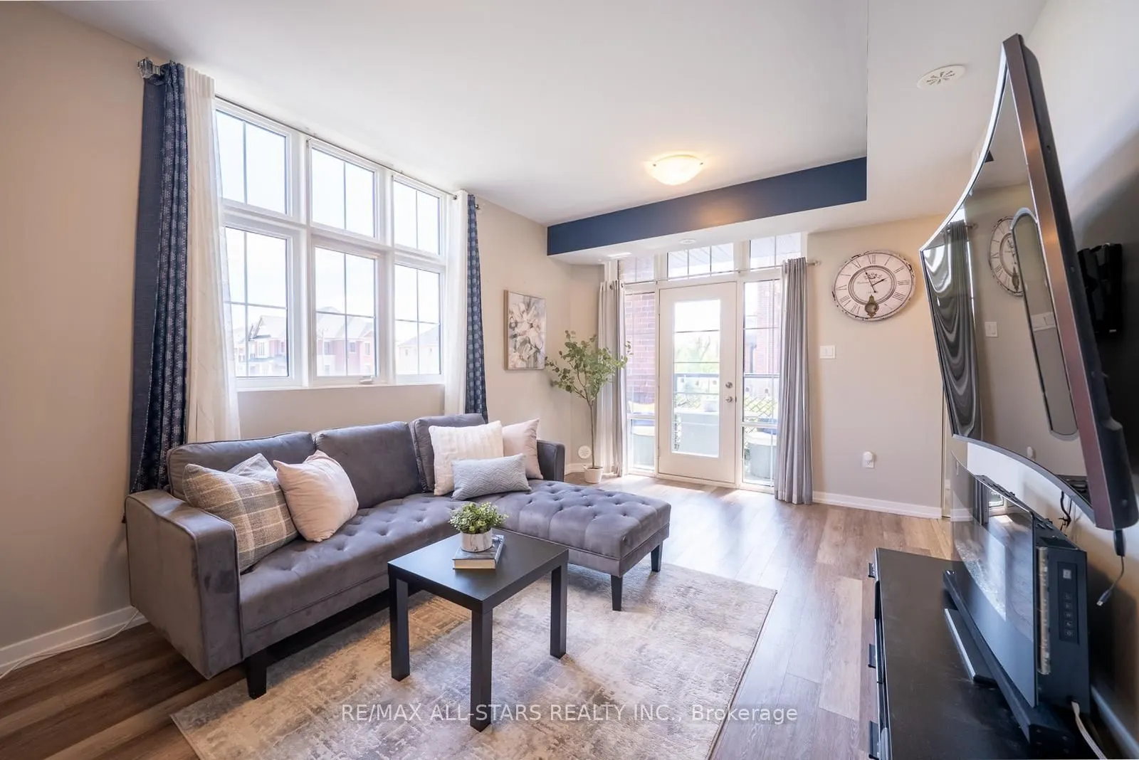 7 Bellcastle Gate, #228