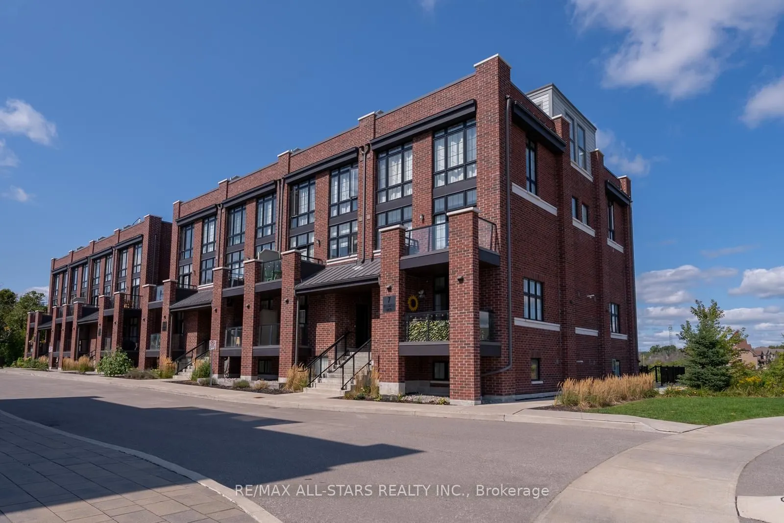 7 Bellcastle Gate, #228