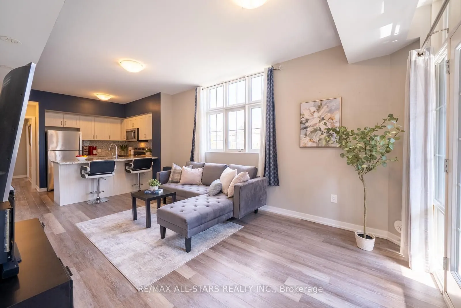 7 Bellcastle Gate, #228