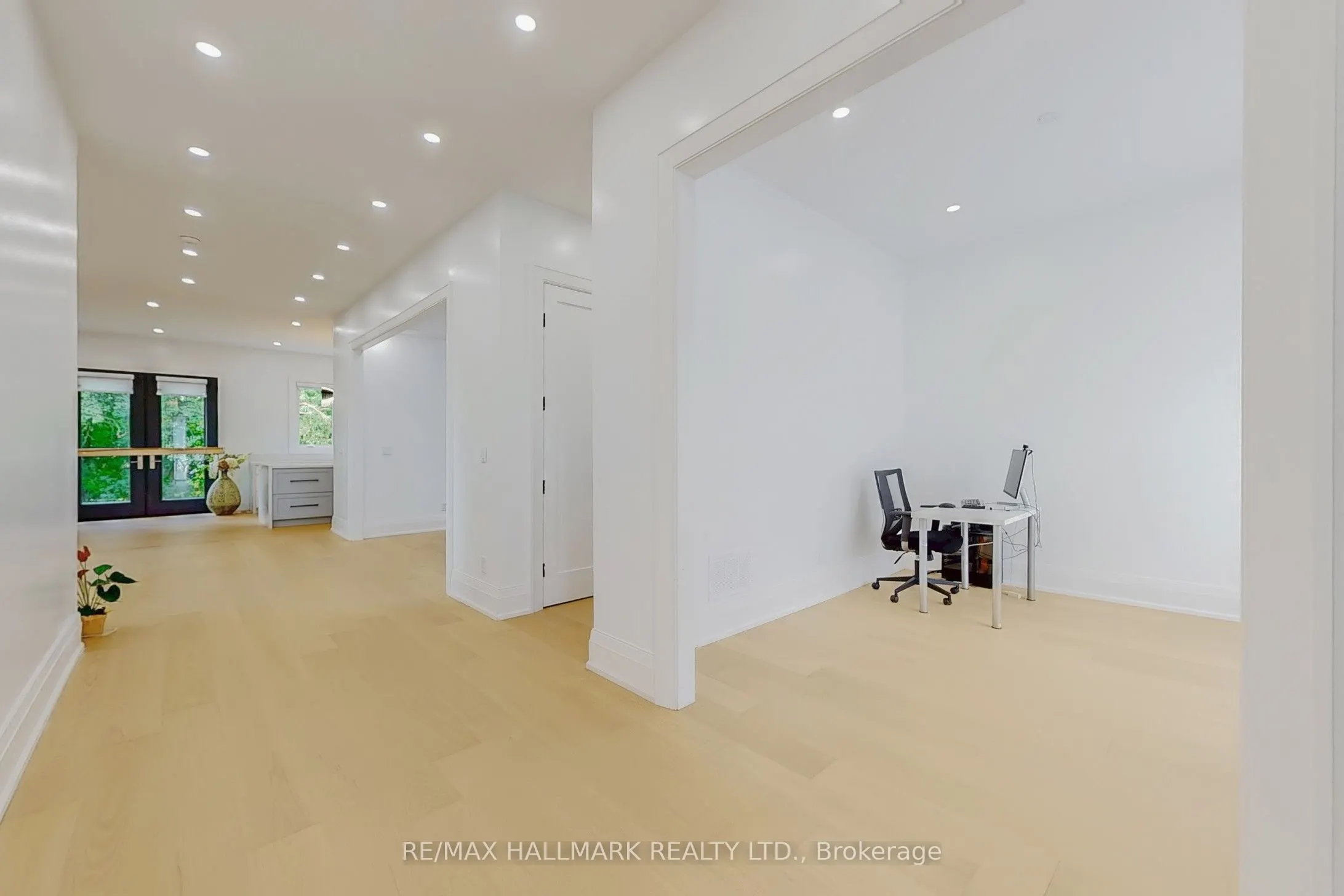 12 Sunbay Court